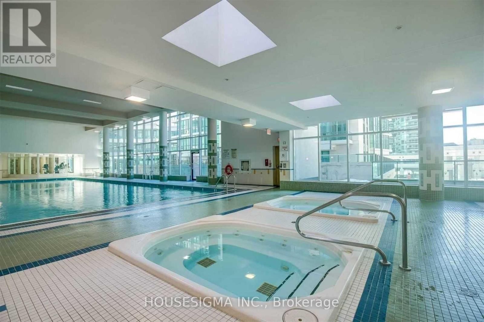 3606 - 16 YONGE STREET Image 21