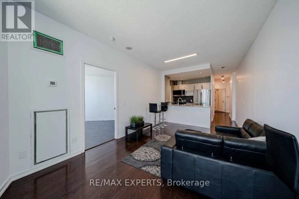 2905 - 8 YORK STREET Image 14