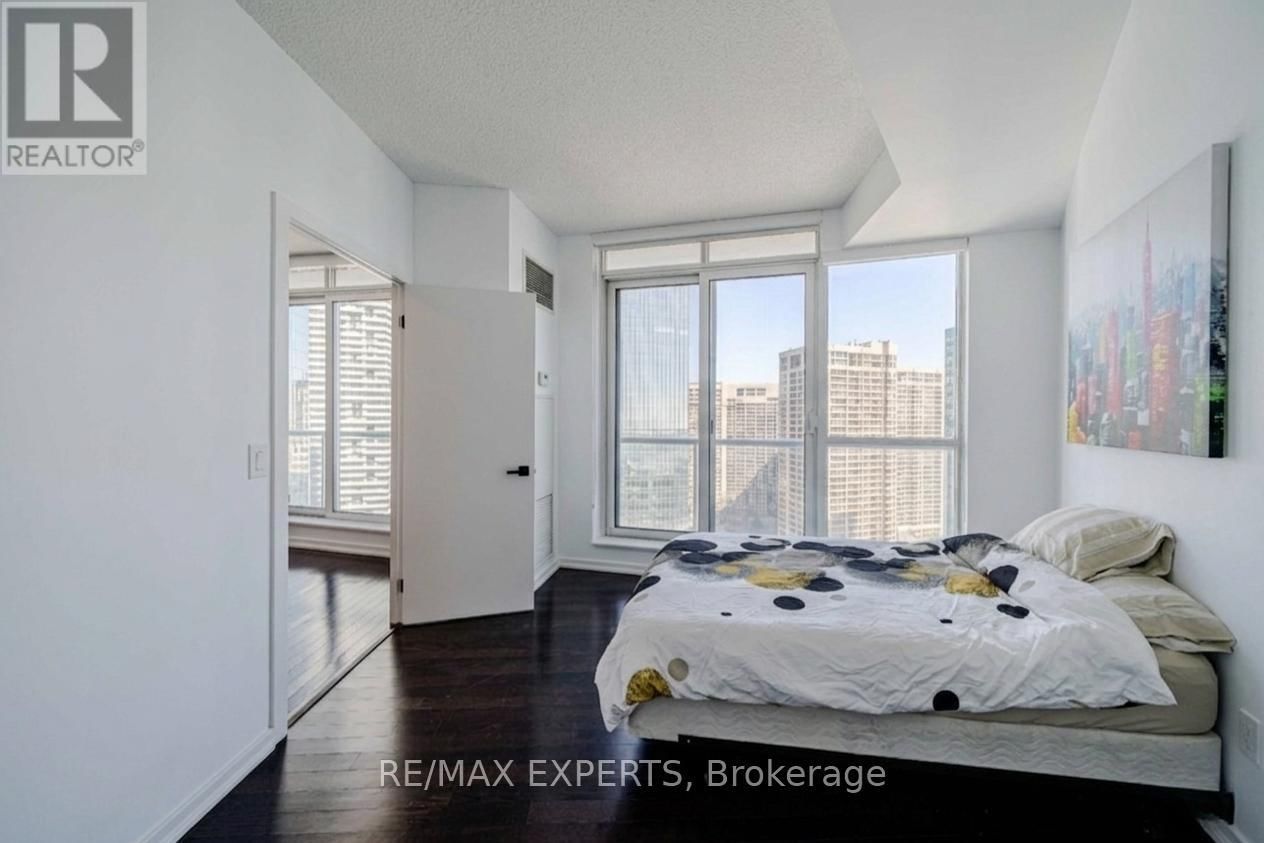 2905 - 8 YORK STREET Image 16