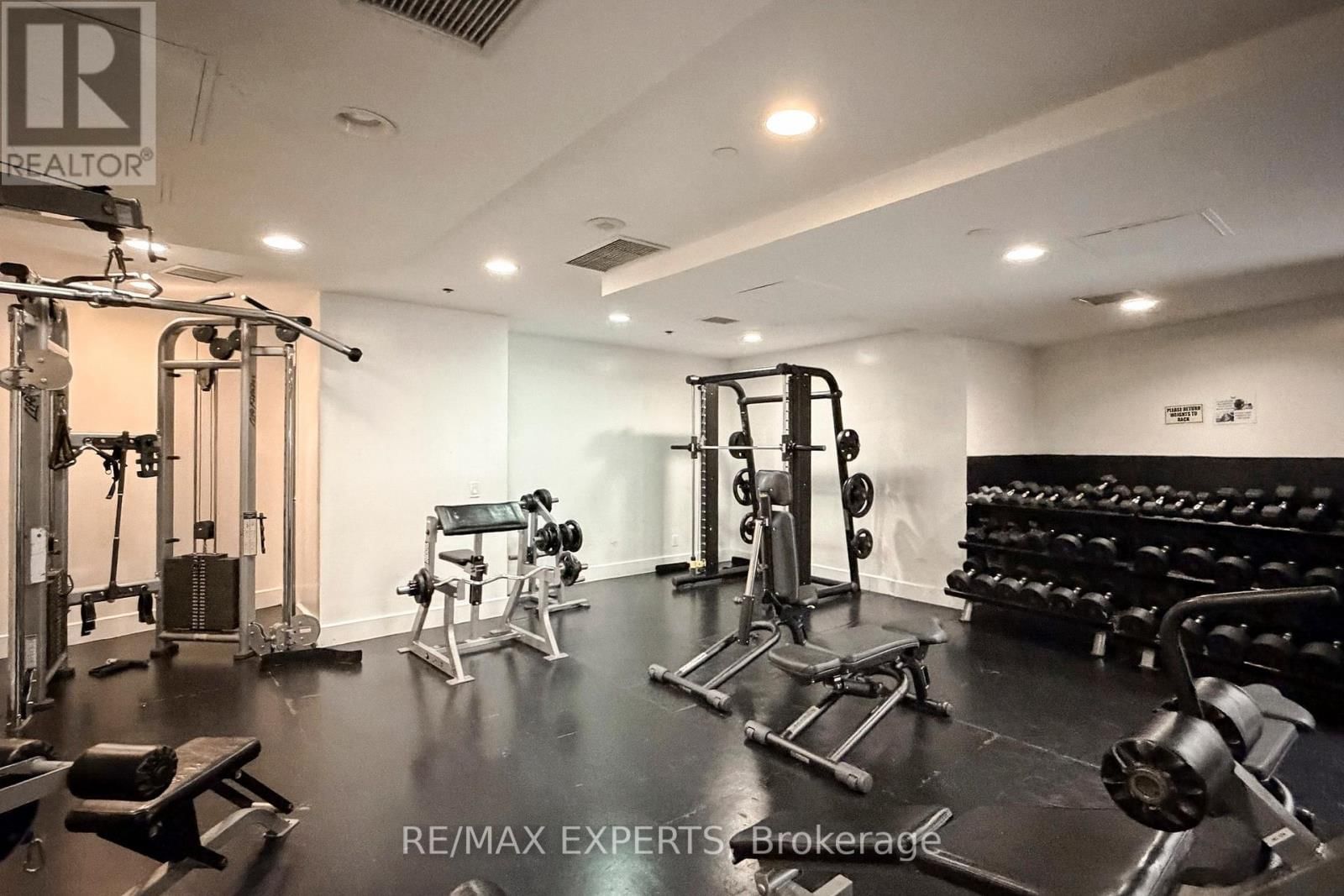 2905 - 8 YORK STREET Image 27