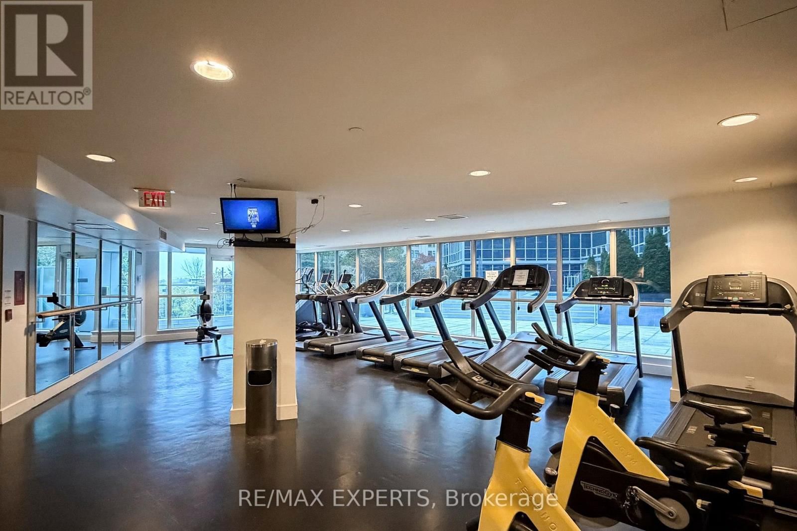 2905 - 8 YORK STREET Image 29