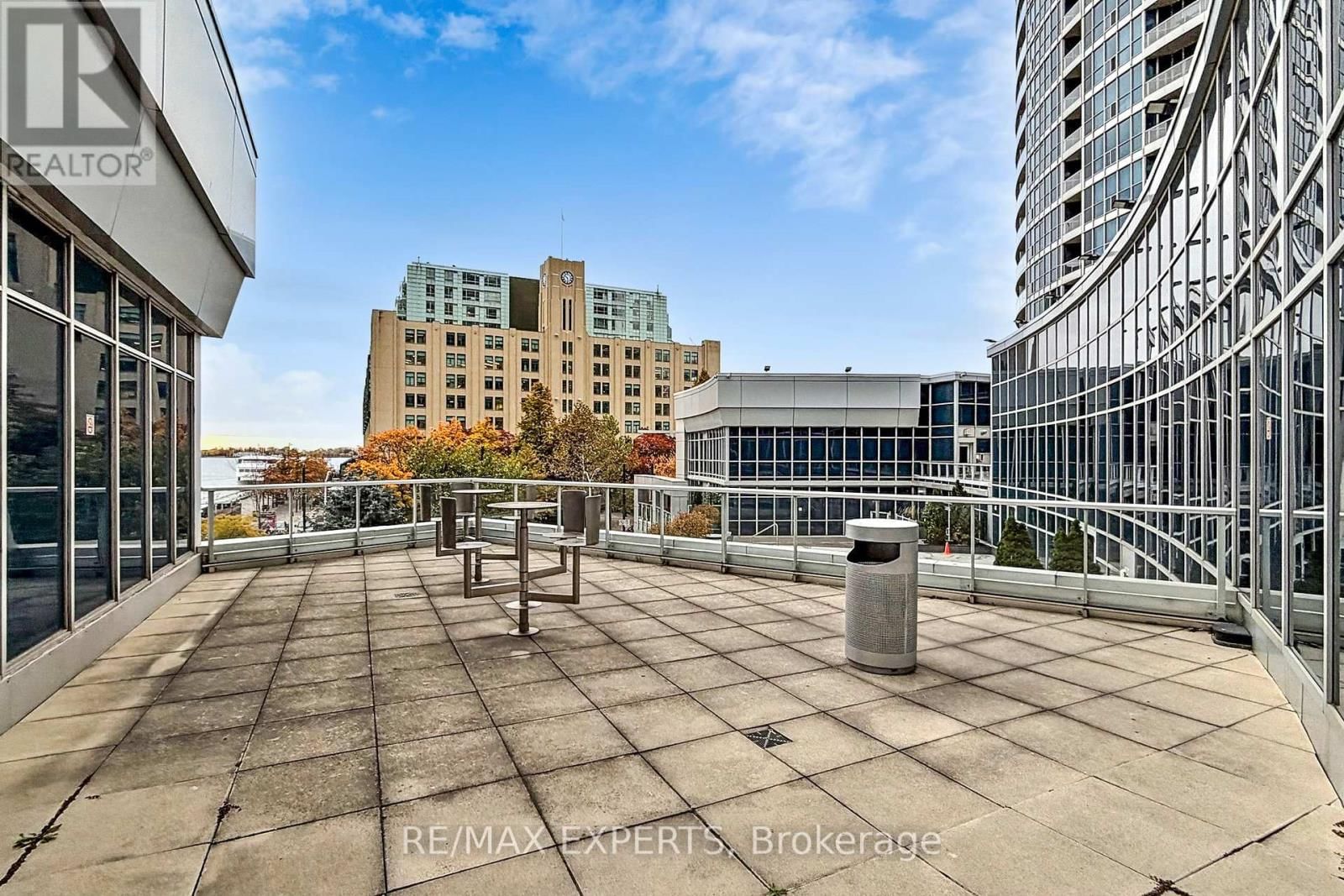 2905 - 8 YORK STREET Image 34