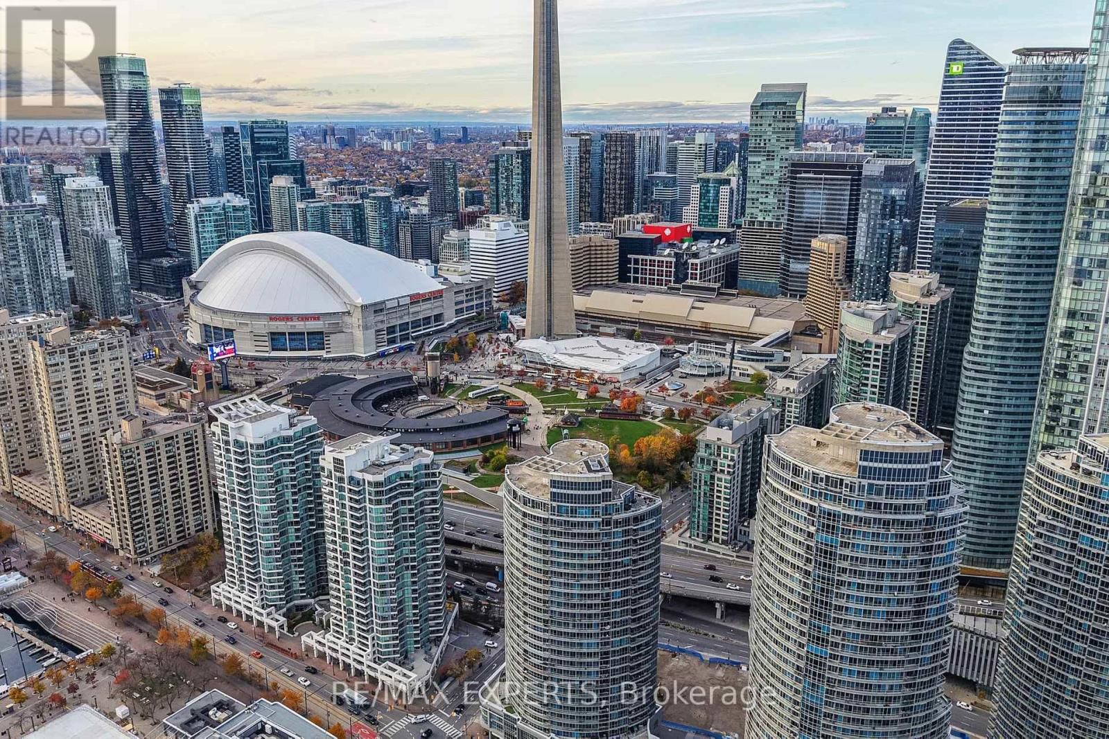 2905 - 8 YORK STREET Image 41