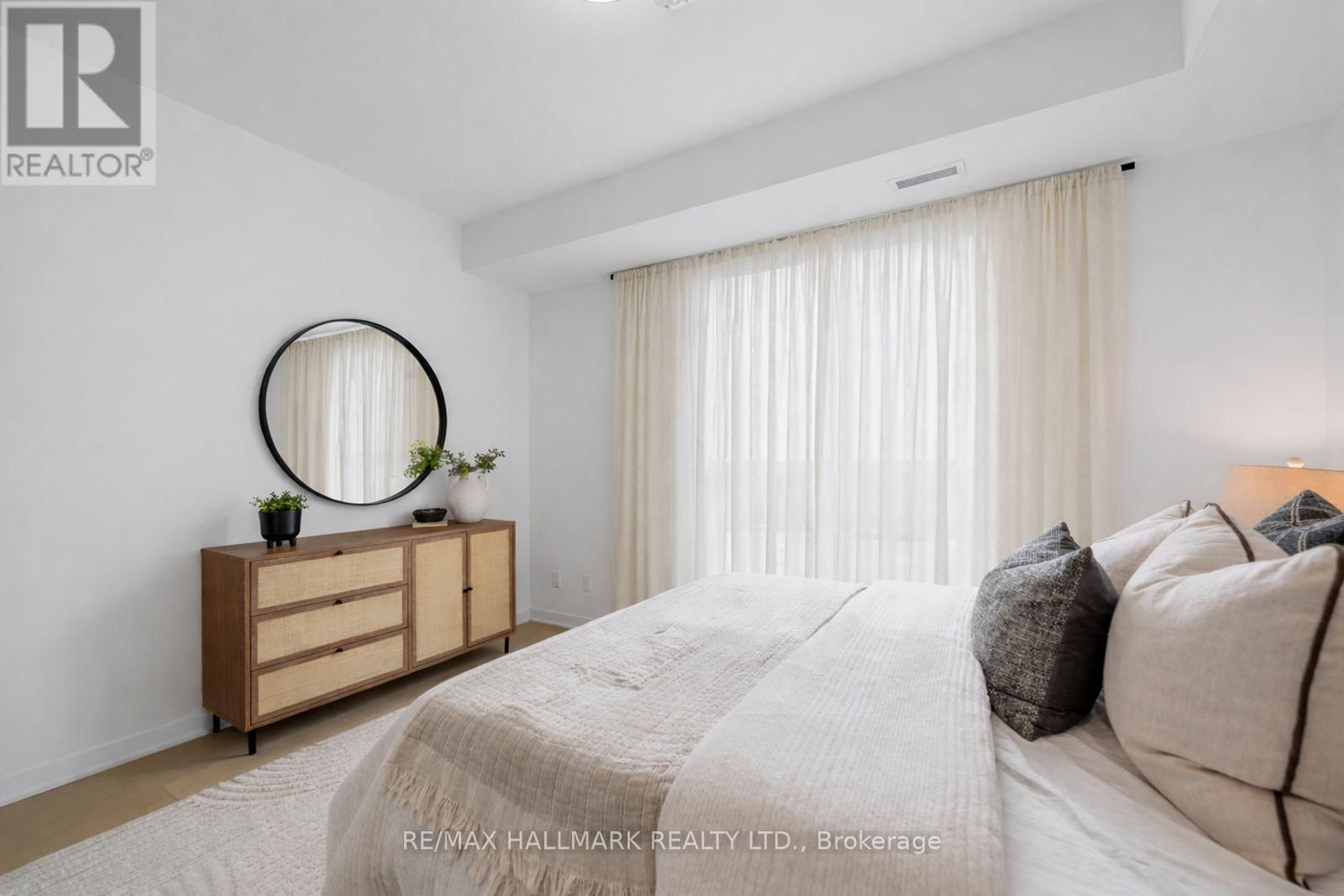 907 - 185 ALBERTA AVENUE Image 18