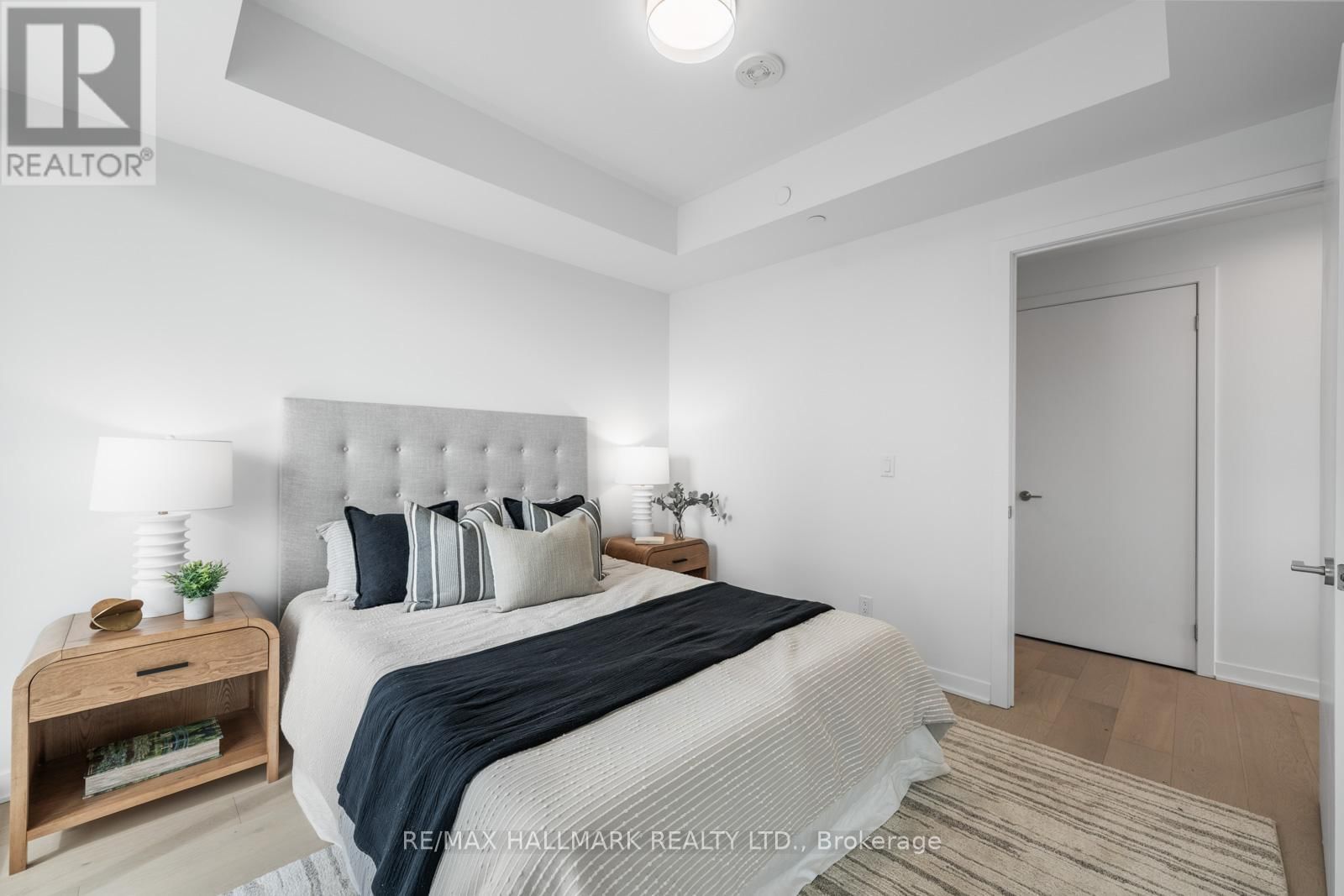 907 - 185 ALBERTA AVENUE Image 23