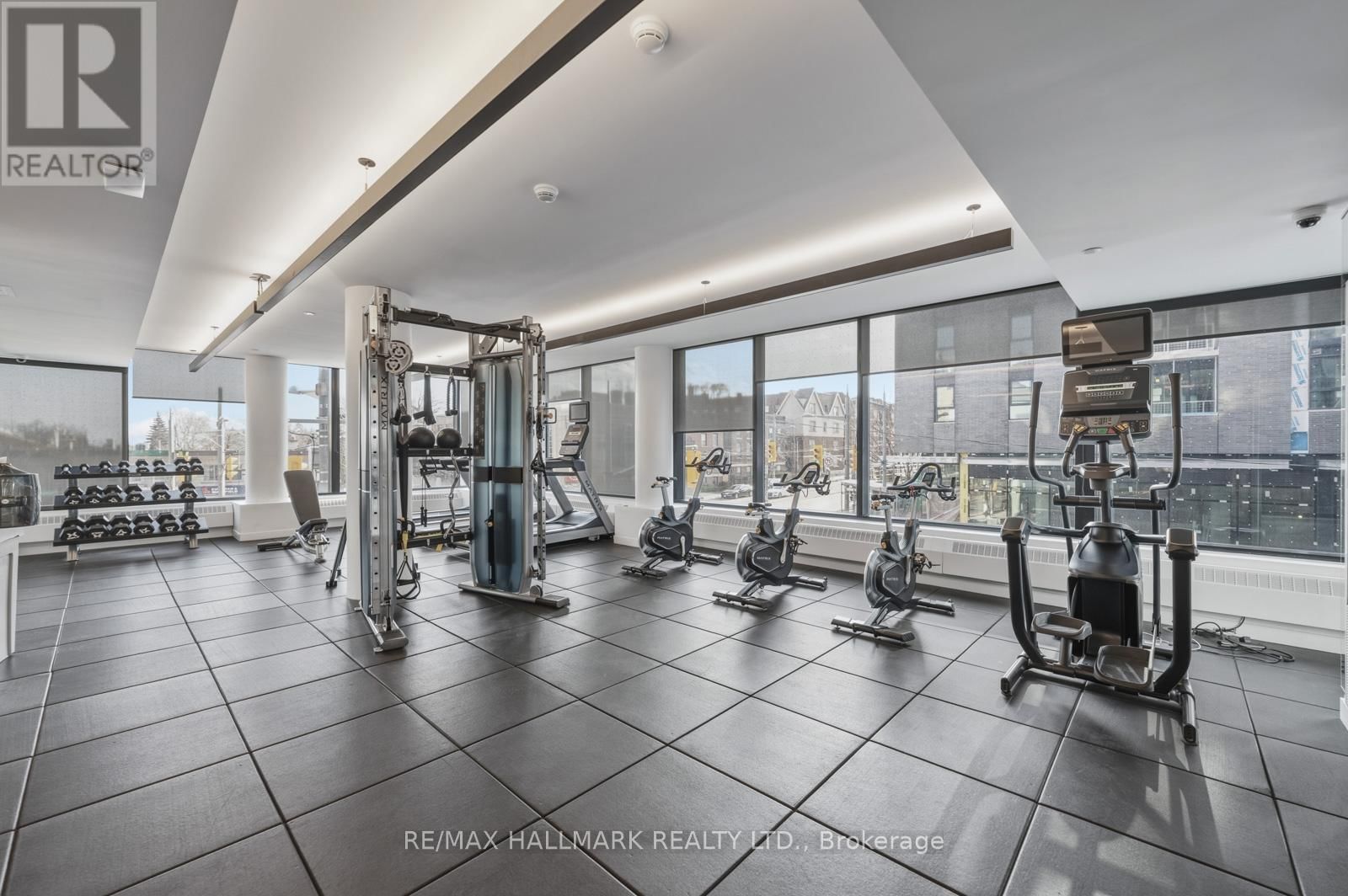 907 - 185 ALBERTA AVENUE Image 32