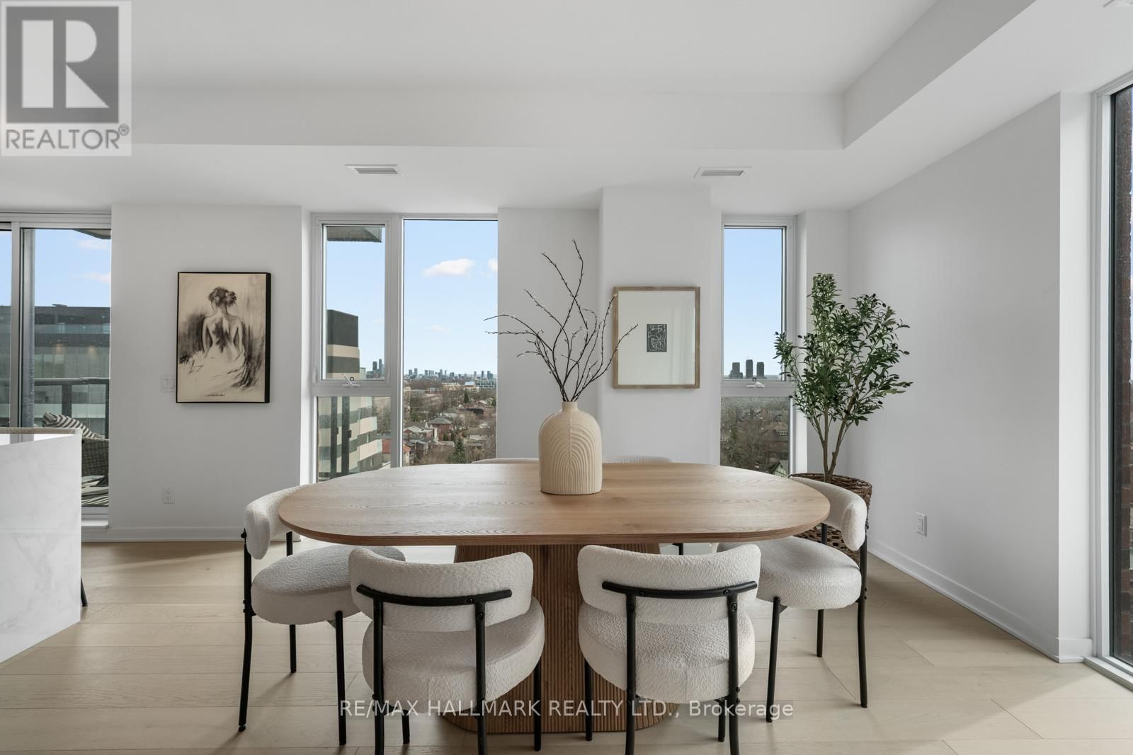 907 - 185 ALBERTA AVENUE Image 5