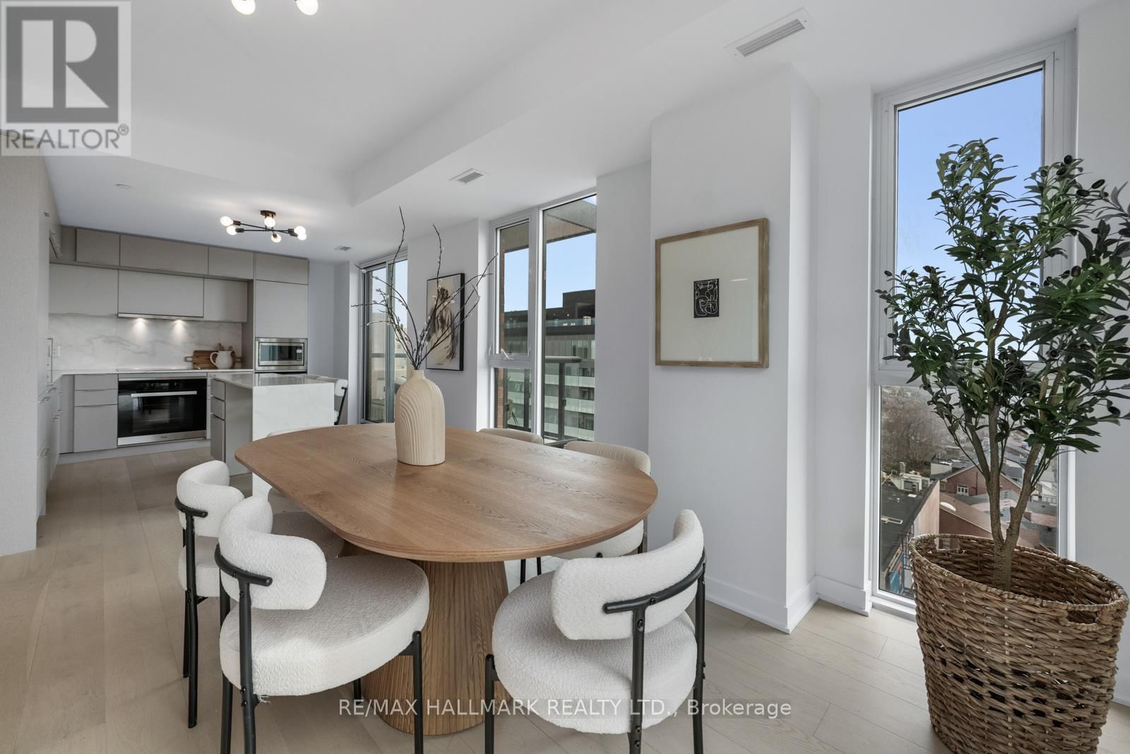 907 - 185 ALBERTA AVENUE Image 8