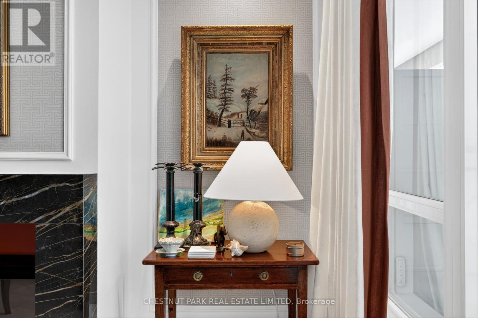 301 - 20 SCRIVENER SQUARE Image 17