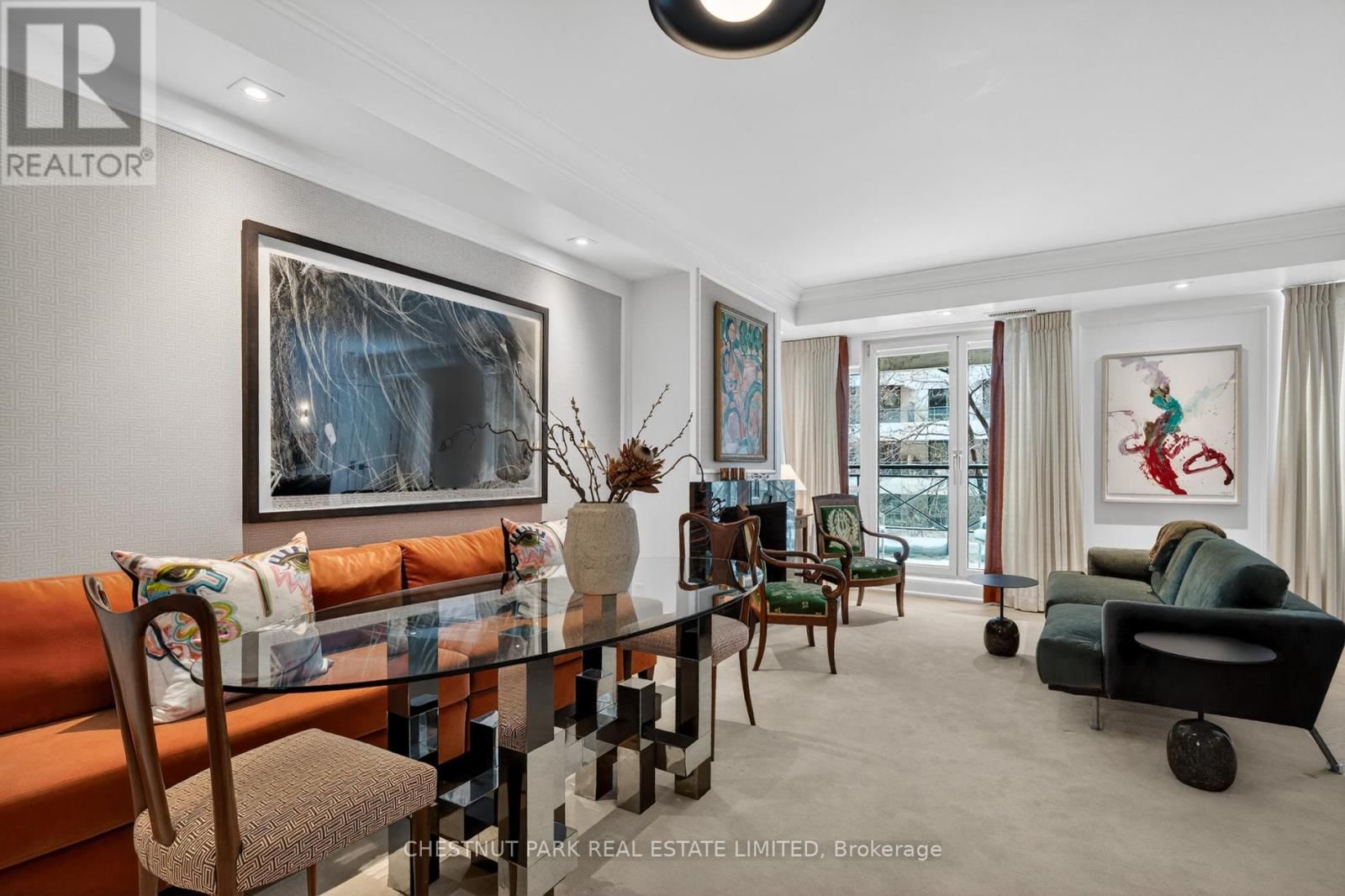 301 - 20 SCRIVENER SQUARE Image 2