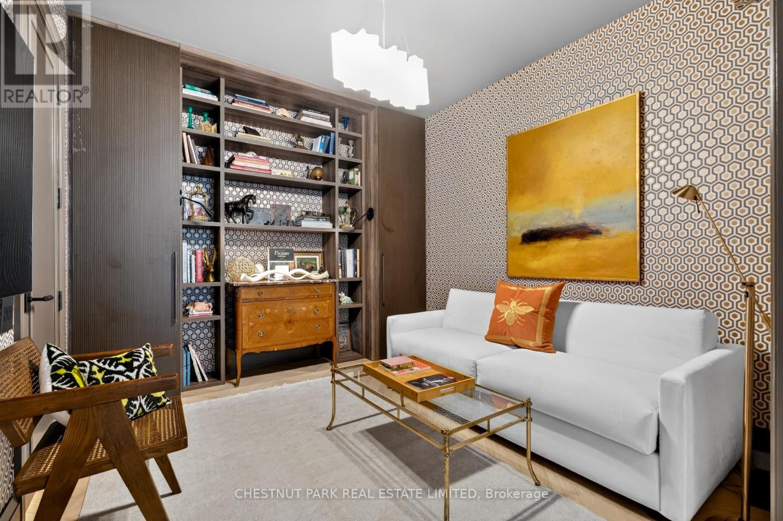 301 - 20 SCRIVENER SQUARE Image 22