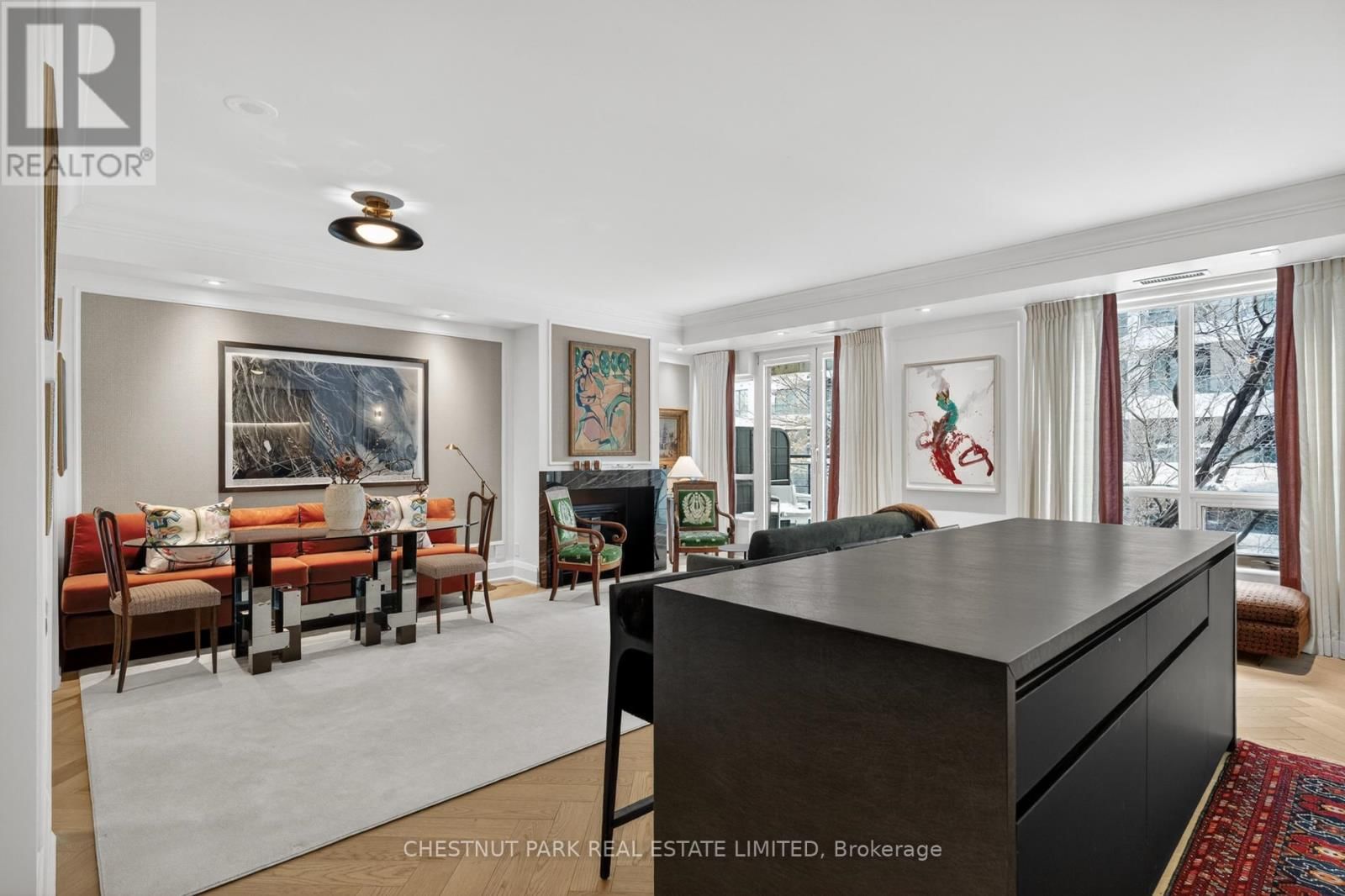 301 - 20 SCRIVENER SQUARE Image 5