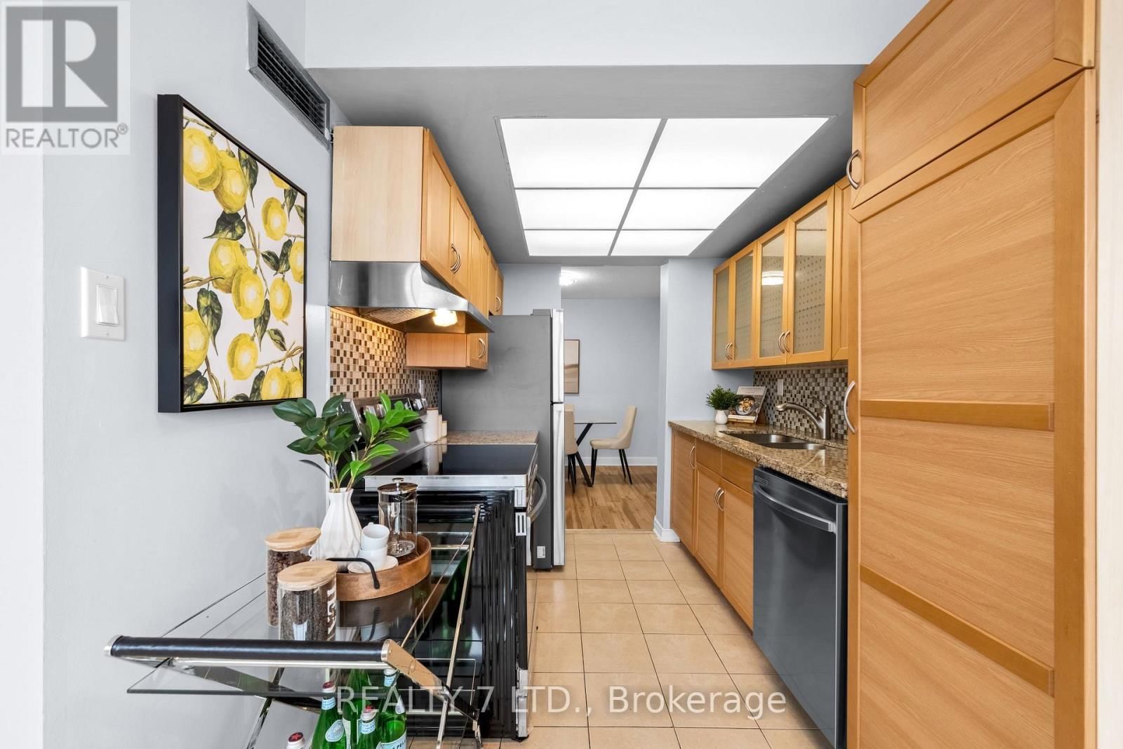 708 - 100 ANTIBES DRIVE Image 22