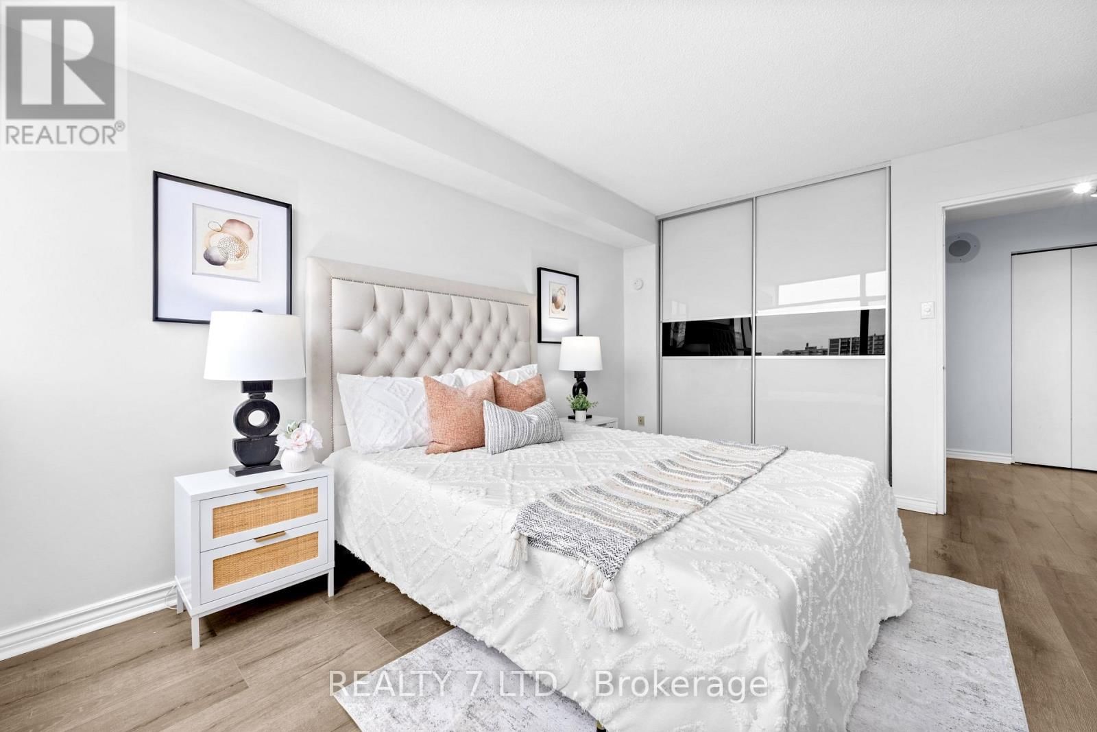 708 - 100 ANTIBES DRIVE Image 28