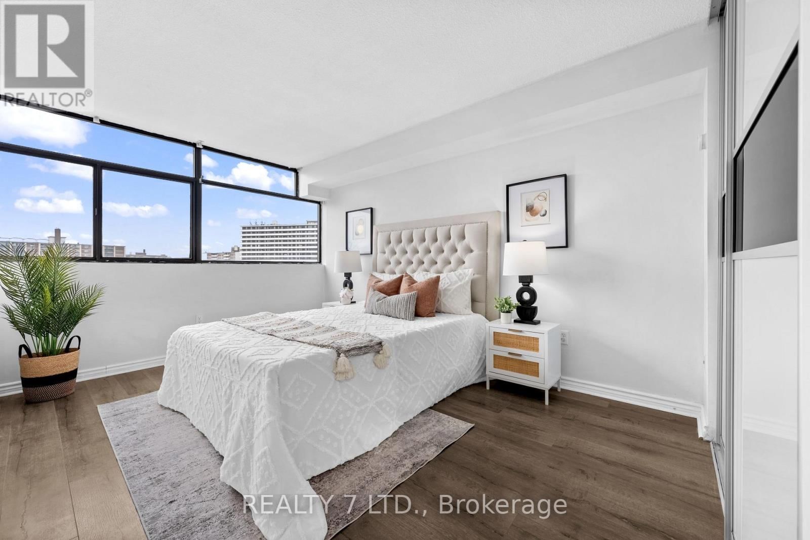 708 - 100 ANTIBES DRIVE Image 29