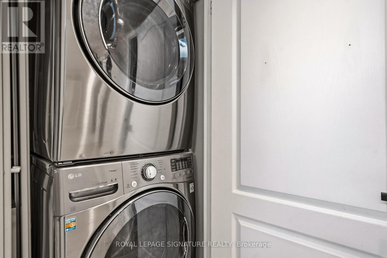 2217 - 18 SOMMERSET WAY Image 20