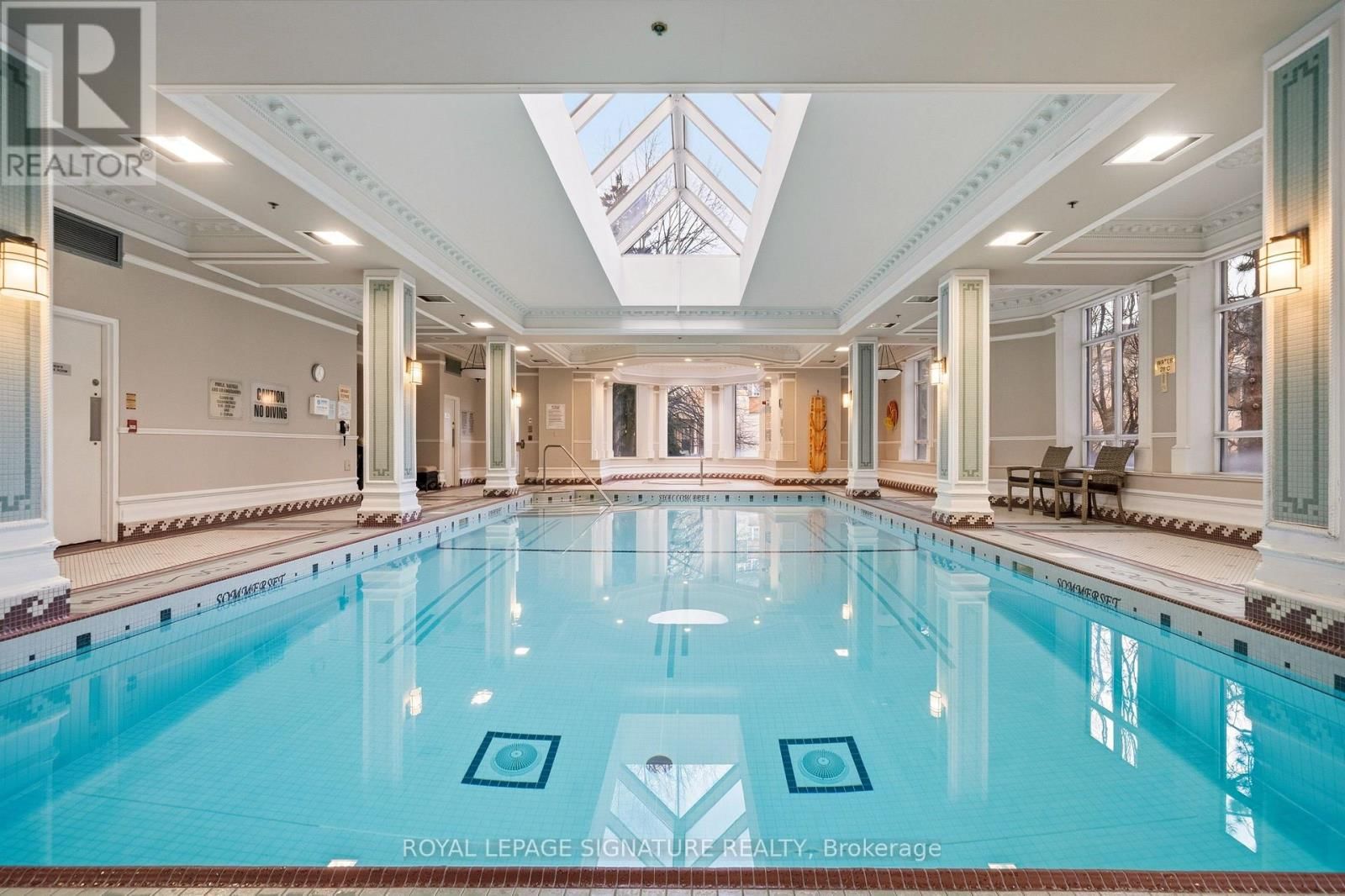 2217 - 18 SOMMERSET WAY Image 24