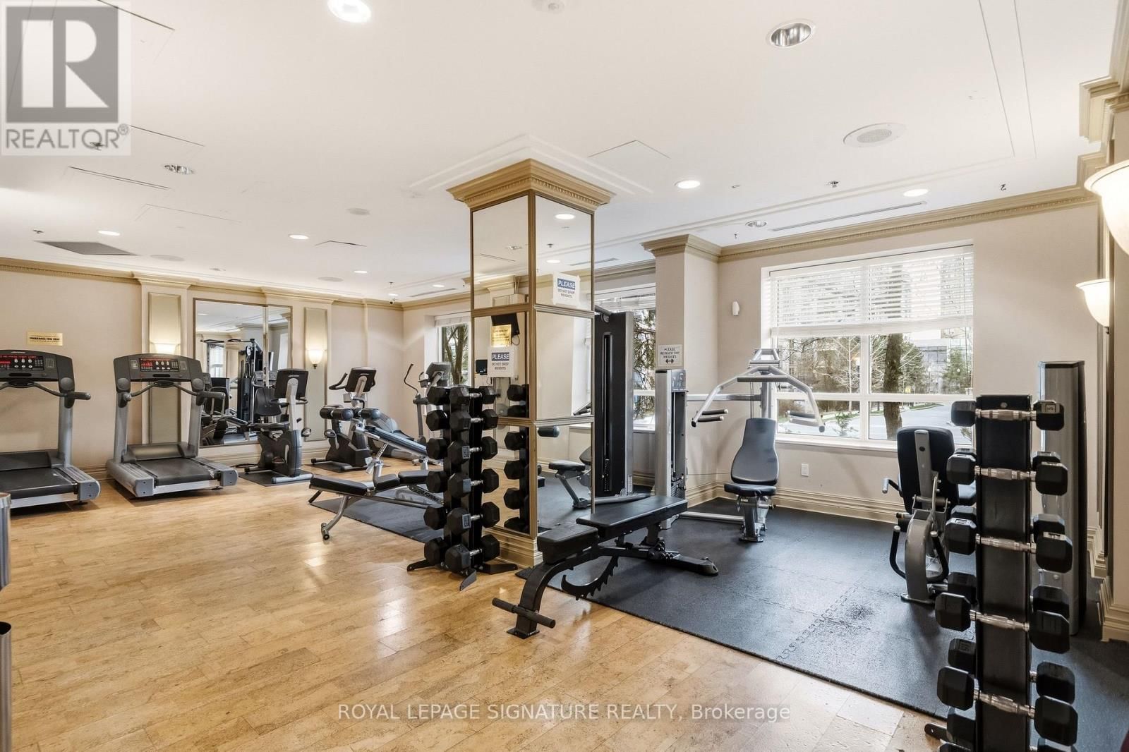 2217 - 18 SOMMERSET WAY Image 25