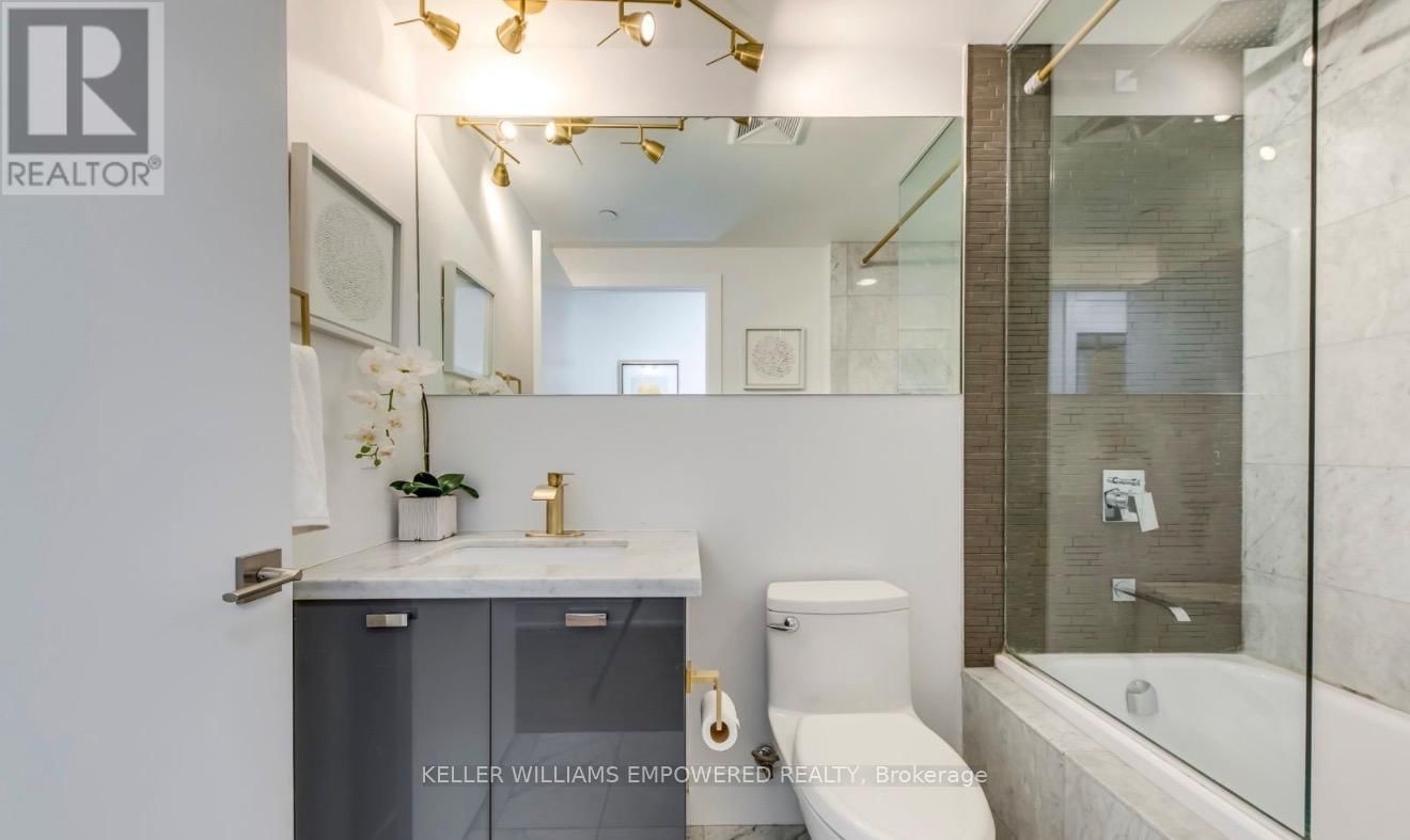 705 - 32 DAVENPORT ROAD EAST Image 14