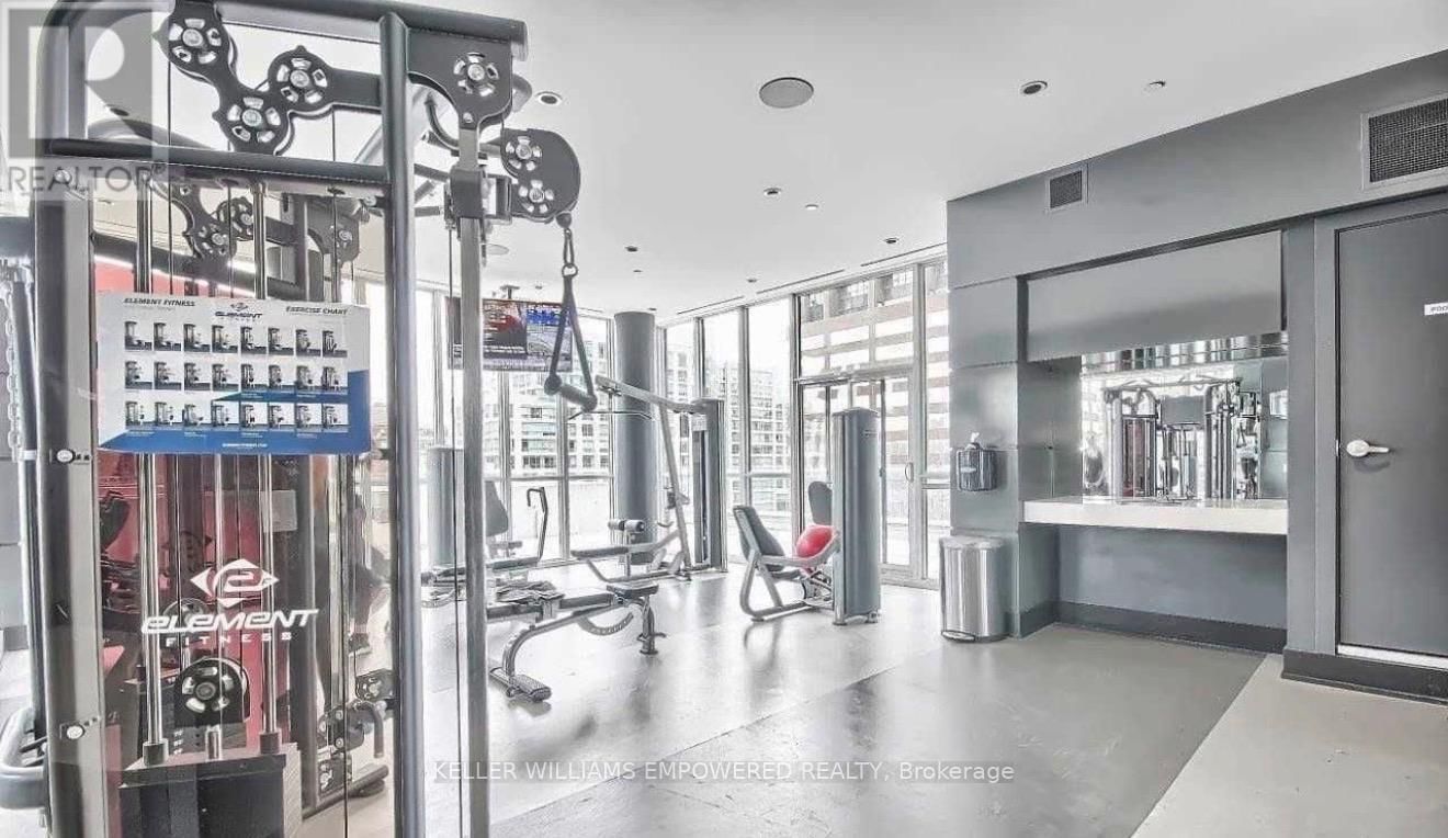 705 - 32 DAVENPORT ROAD EAST Image 16