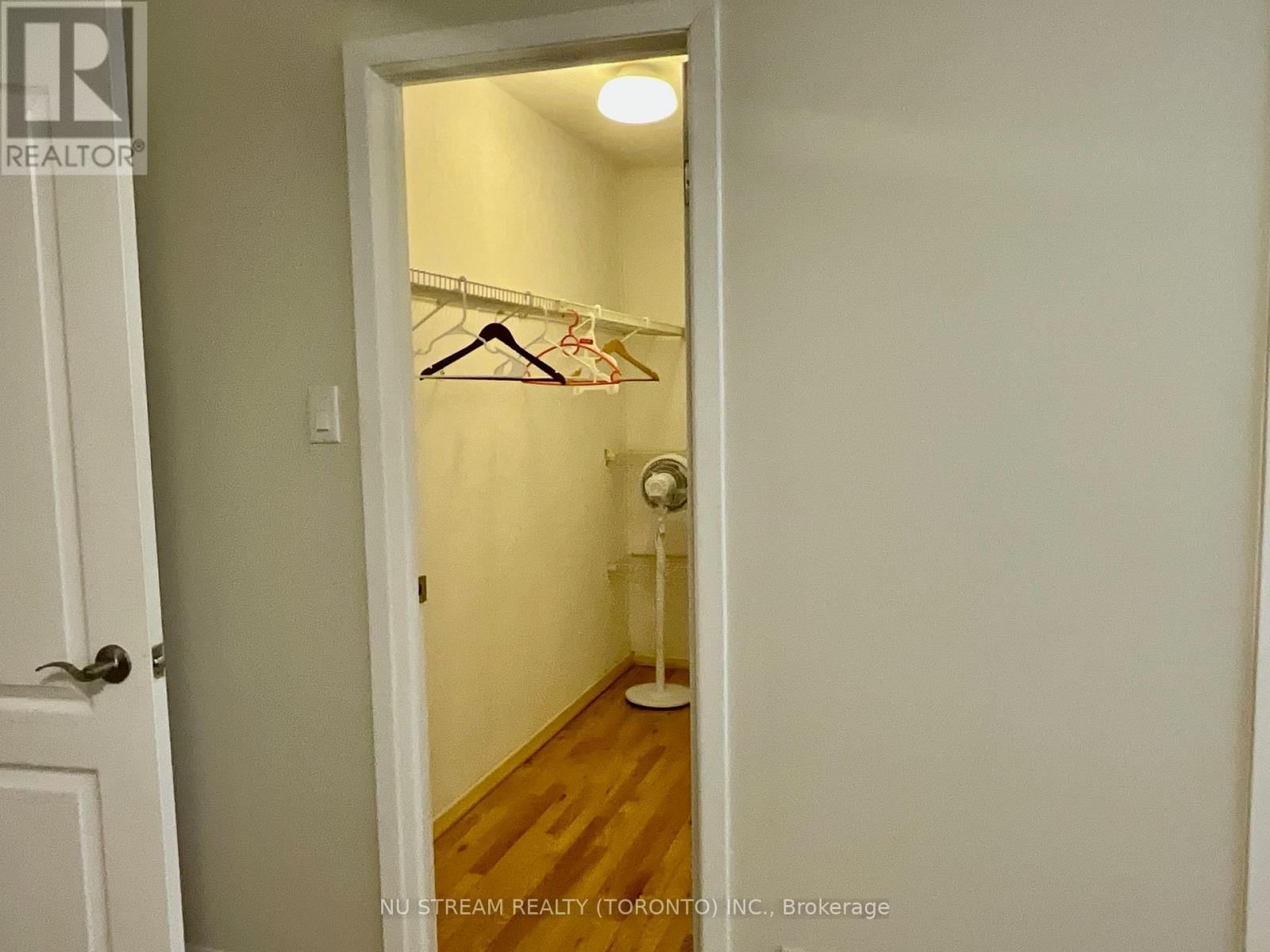 Upper - 260 FISHERVILLE ROAD Image 10