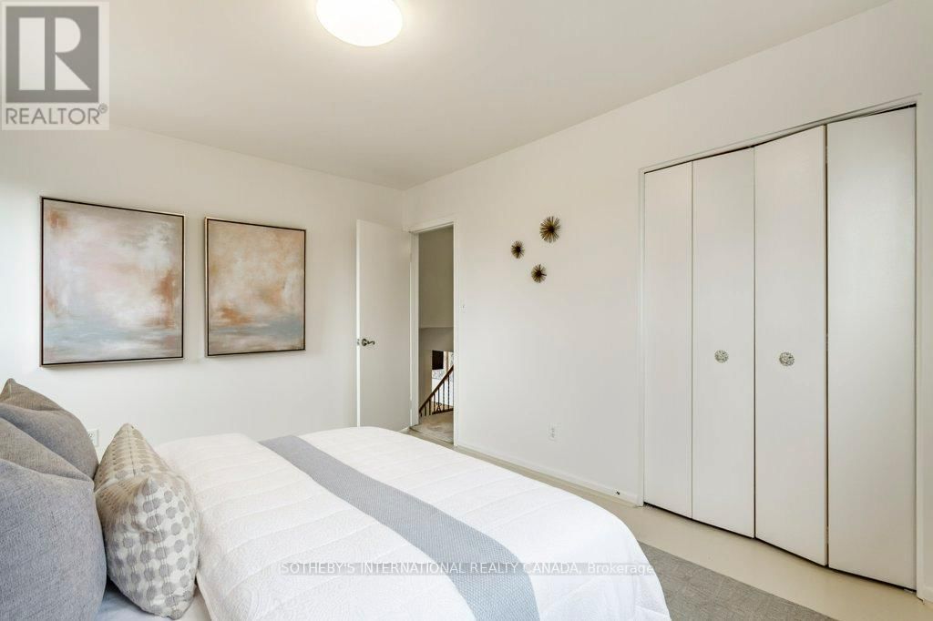 21 SUMMERSIDE CRESCENT Image 14