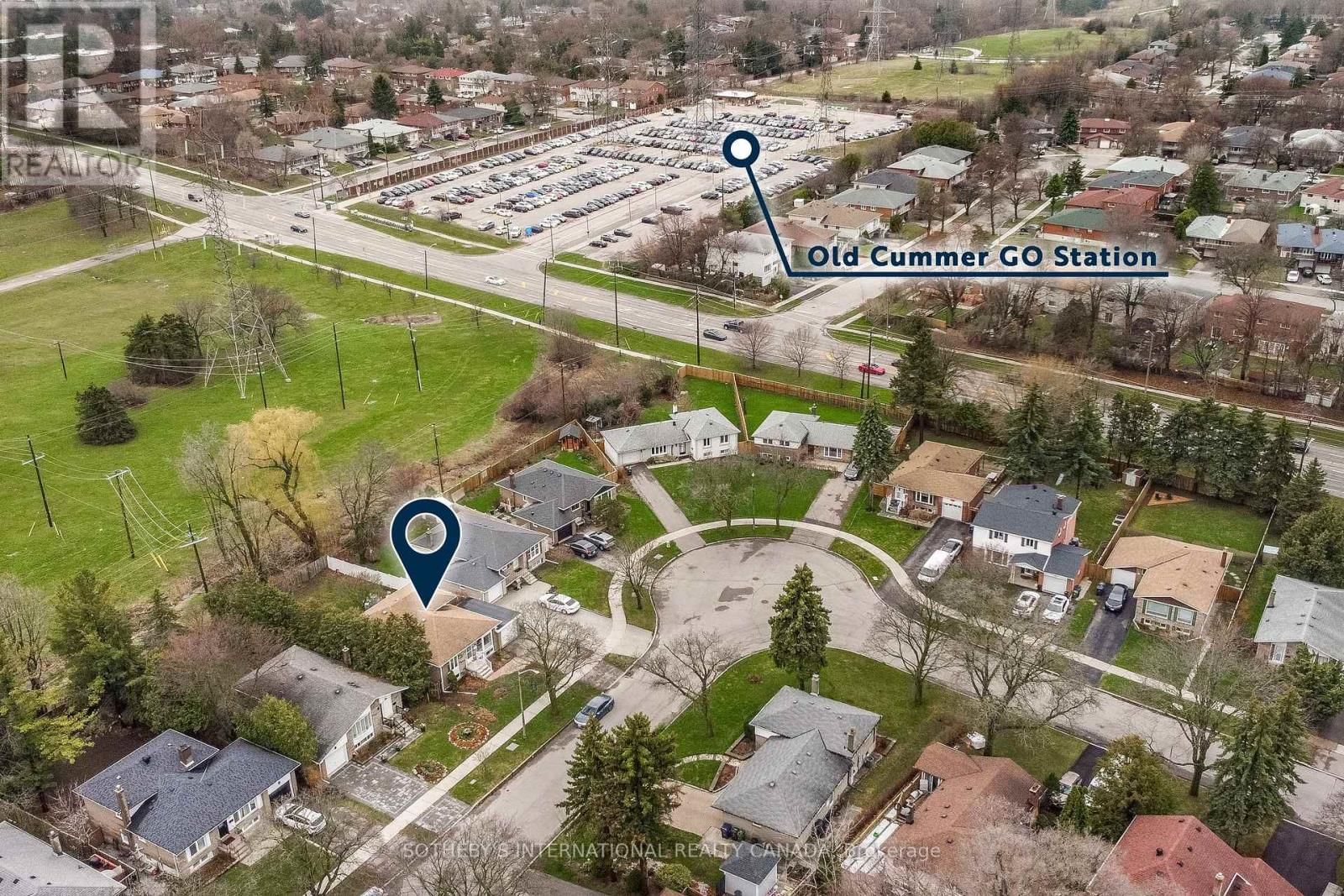 21 SUMMERSIDE CRESCENT Image 35