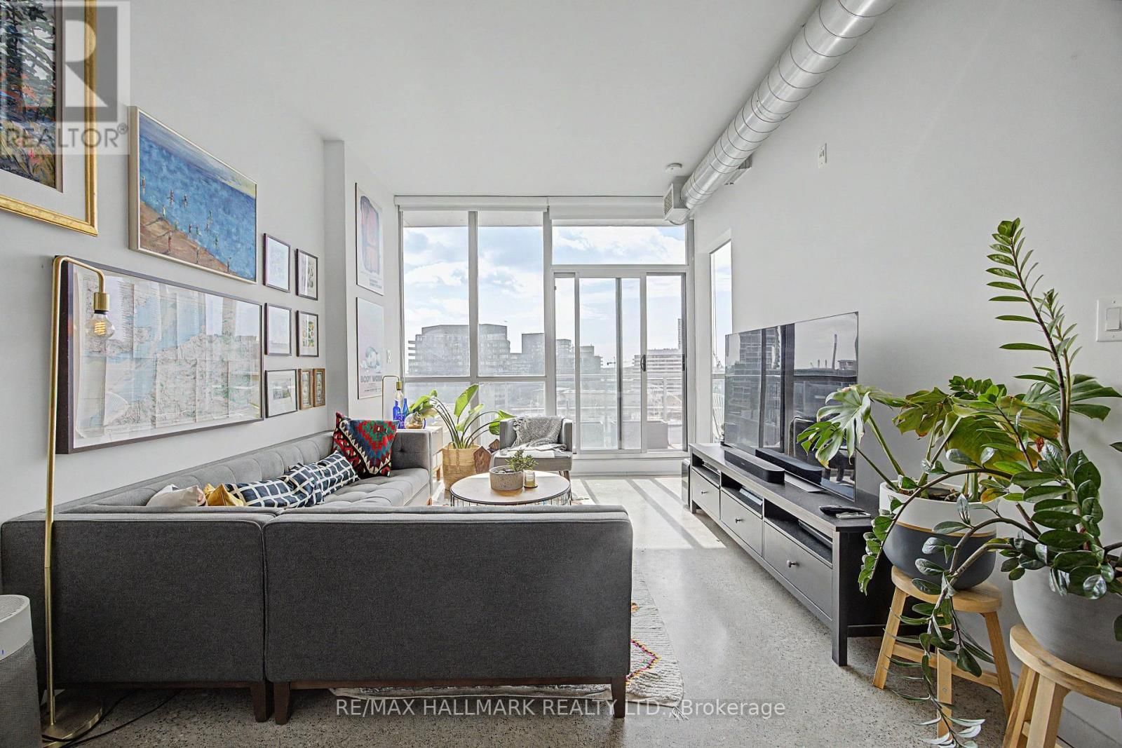 819 - 510 KING STREET EAST Image 9