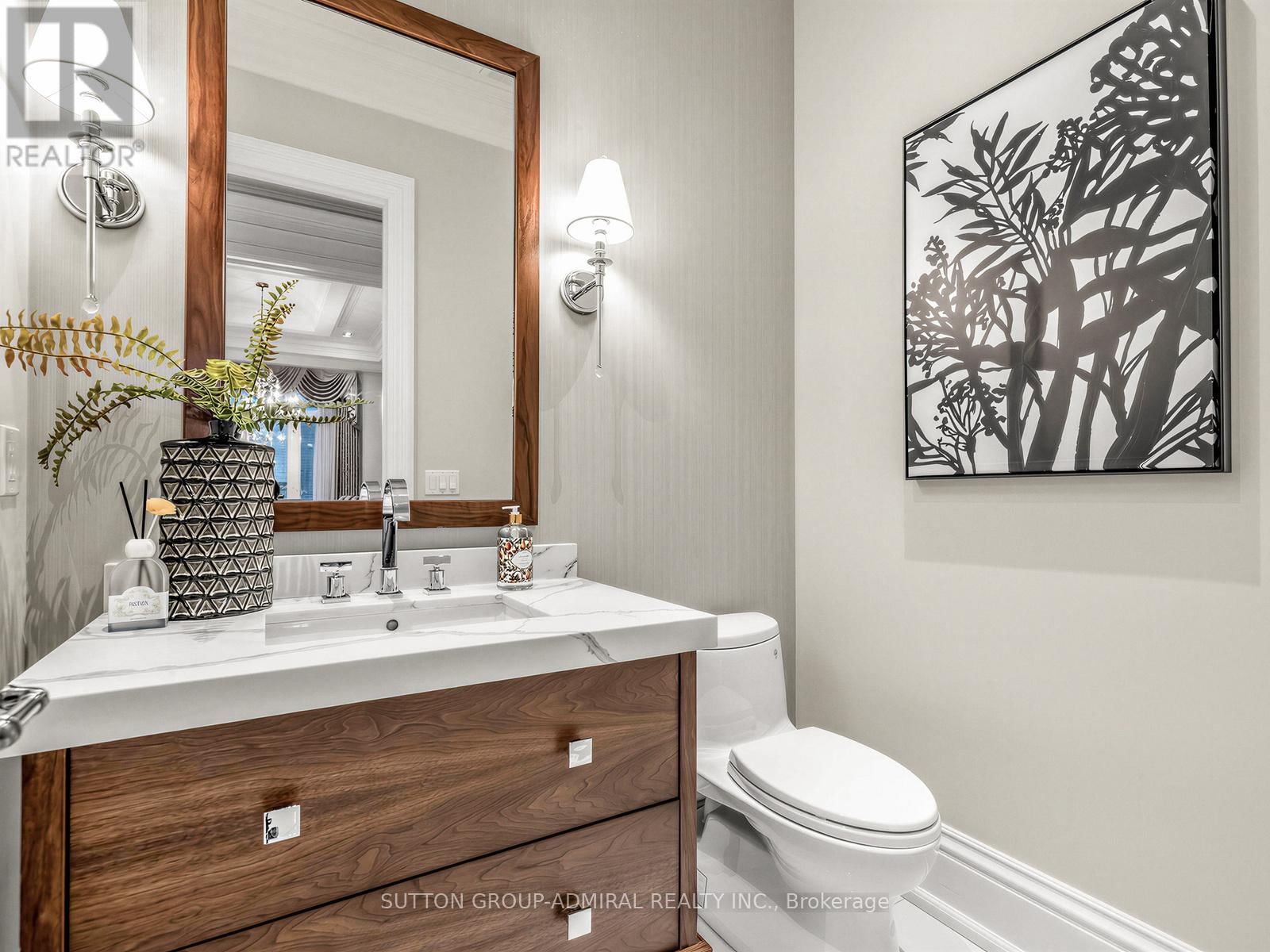 5 LLOYDMINSTER CRESCENT Image 11