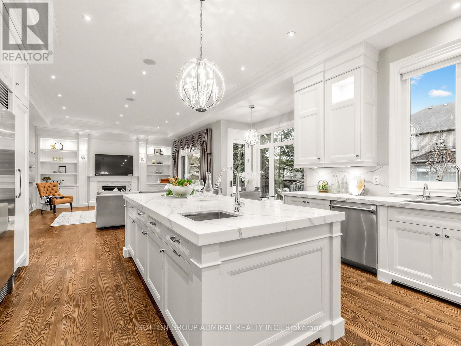 5 LLOYDMINSTER CRESCENT Image 18