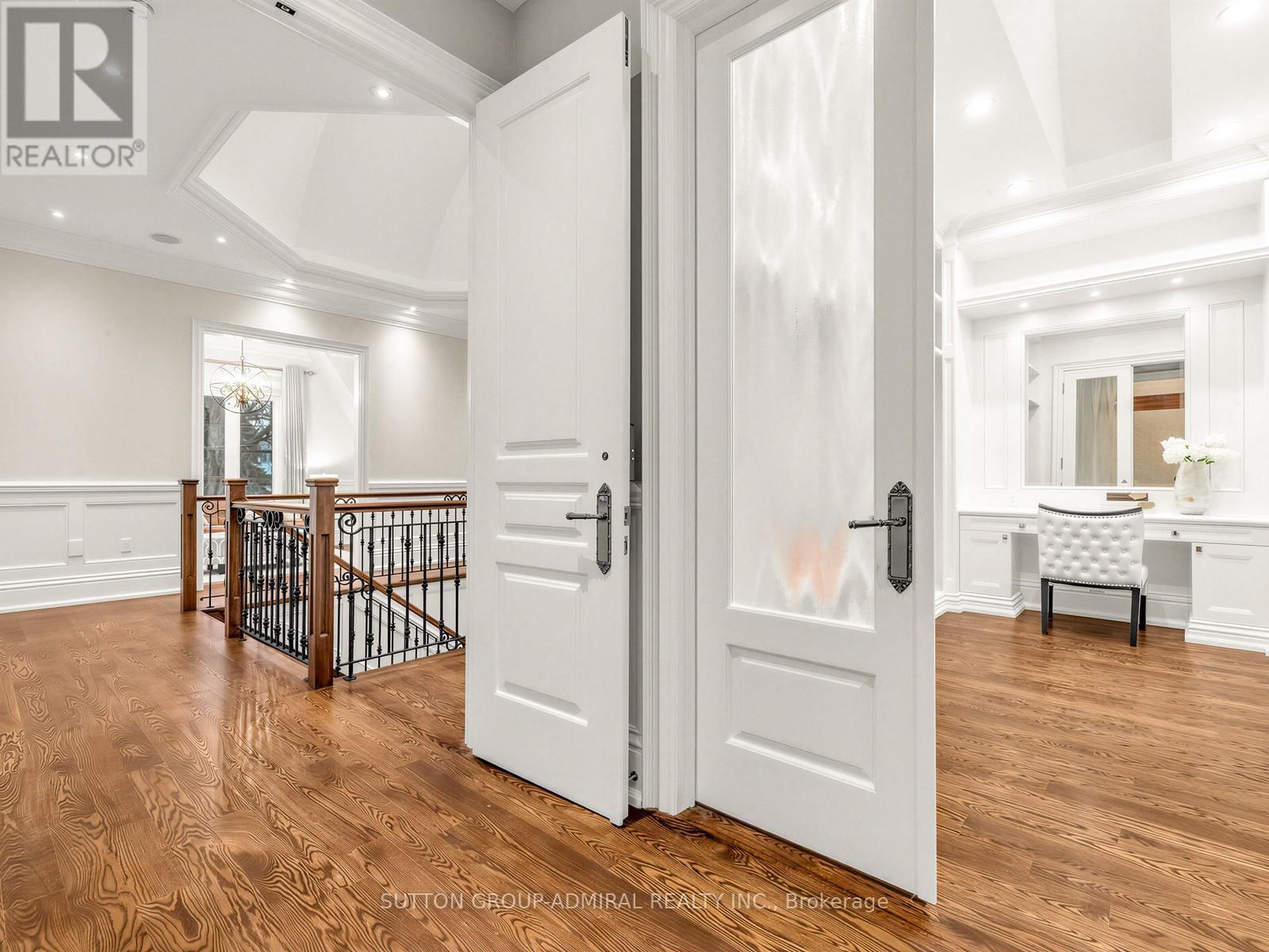 5 LLOYDMINSTER CRESCENT Image 24