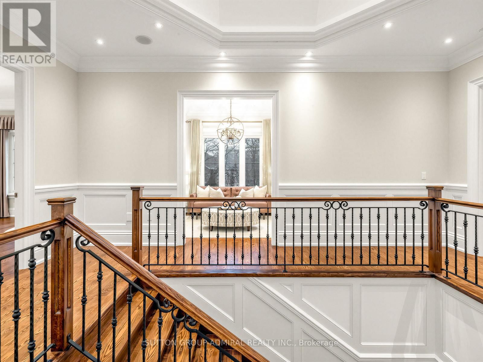 5 LLOYDMINSTER CRESCENT Image 28