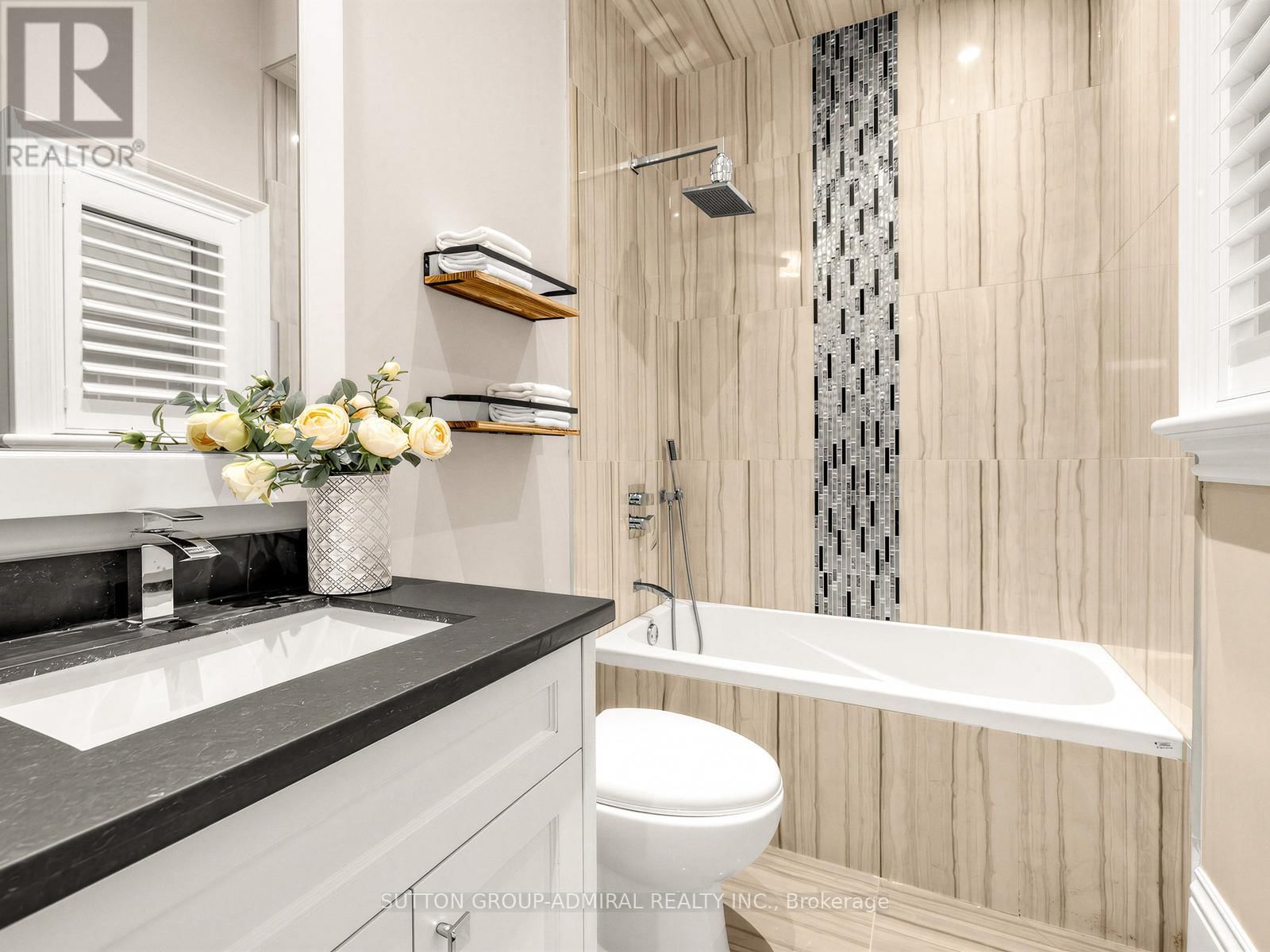 5 LLOYDMINSTER CRESCENT Image 33