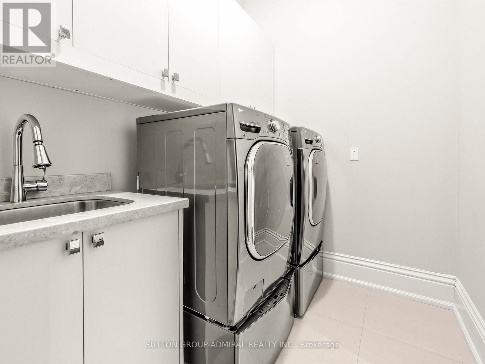 5 LLOYDMINSTER CRESCENT Image 34