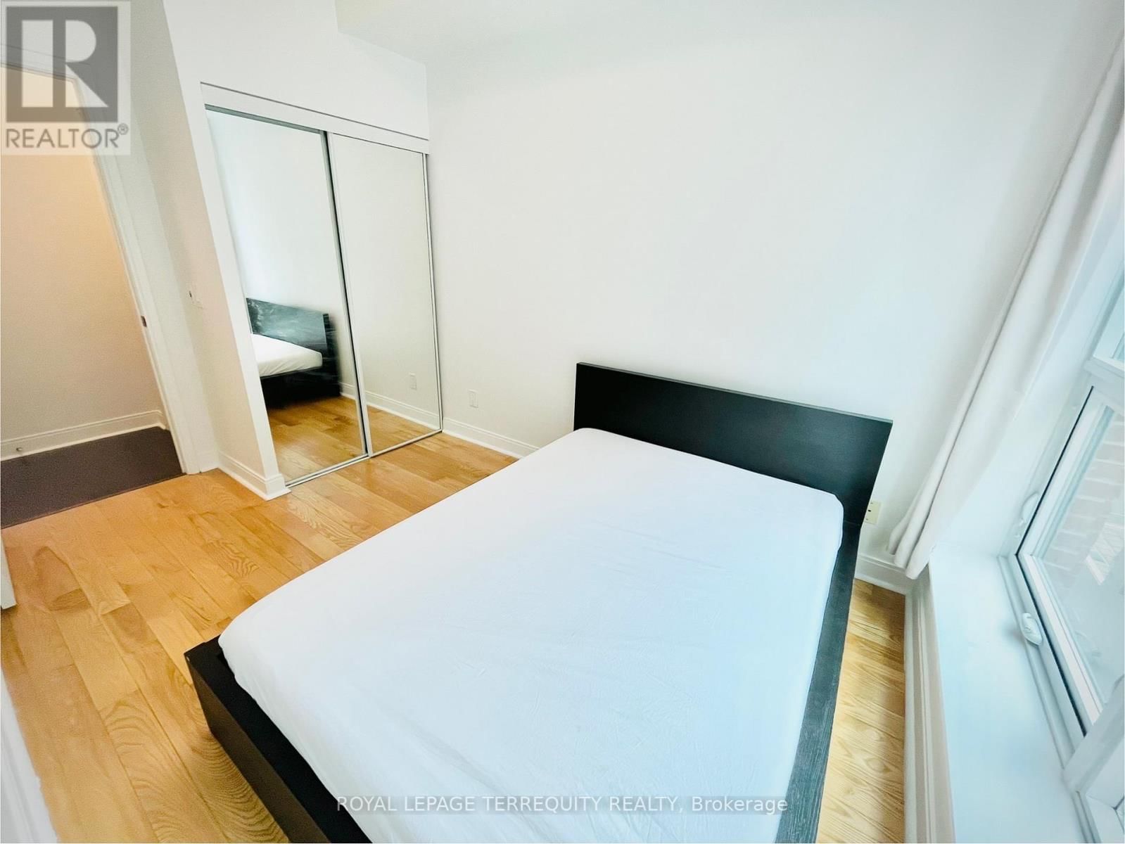 514 - 38 THE ESPLANADE Image 10