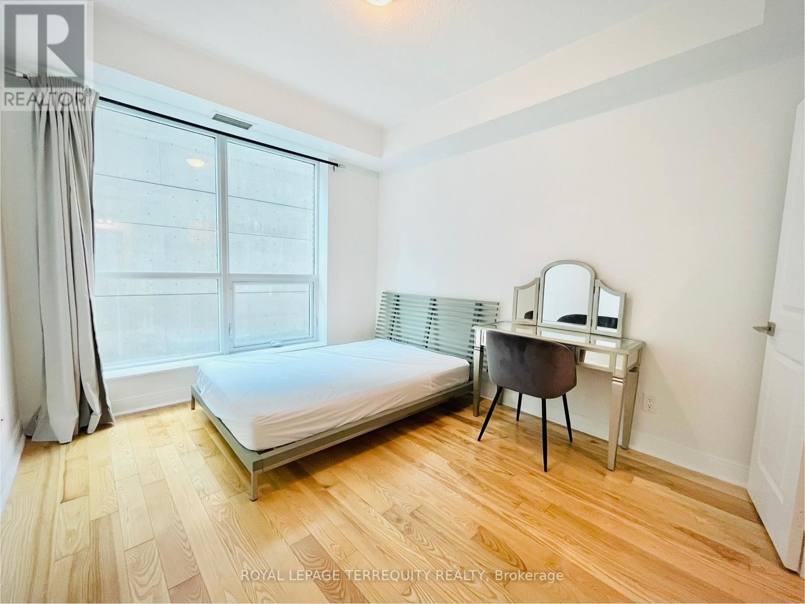 514 - 38 THE ESPLANADE Image 7