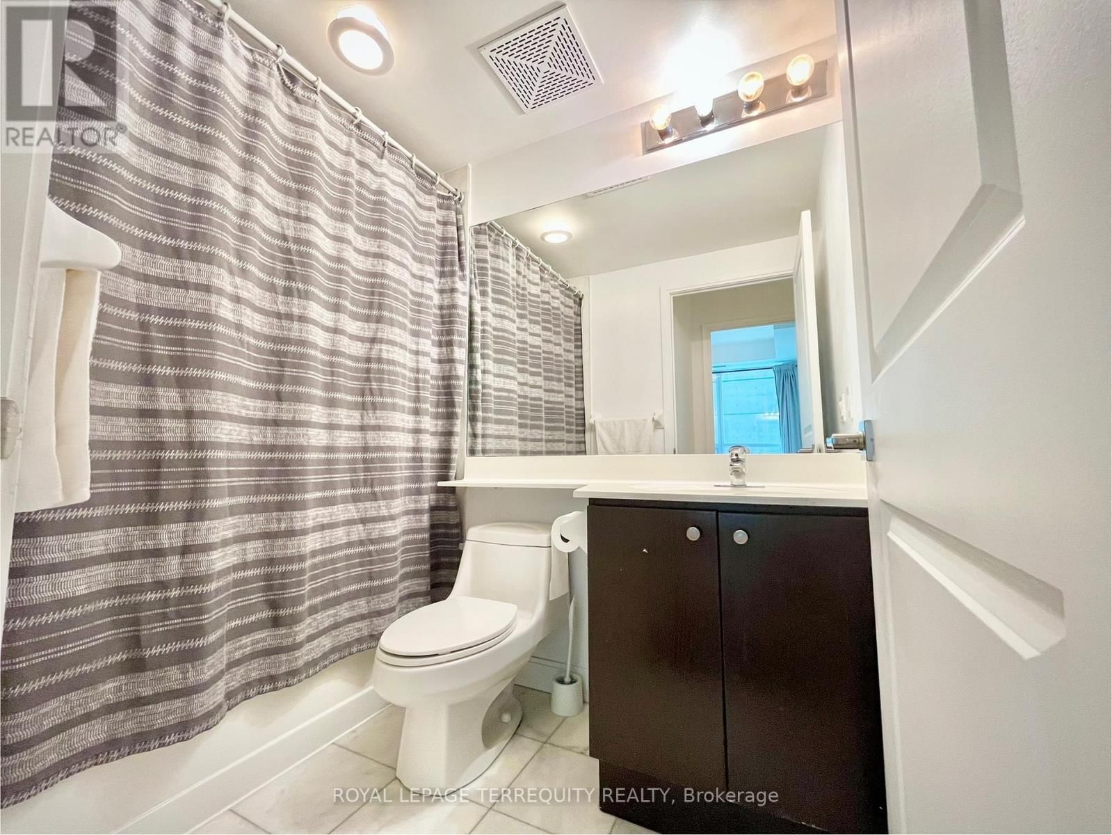 514 - 38 THE ESPLANADE Image 9