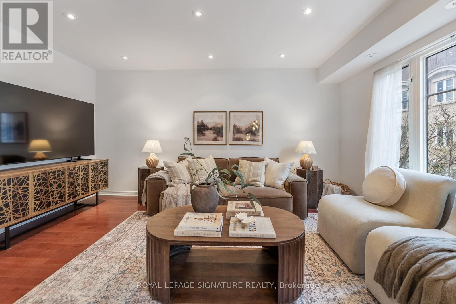 223 - 26 WESTERN BATTERY ROAD Image 12