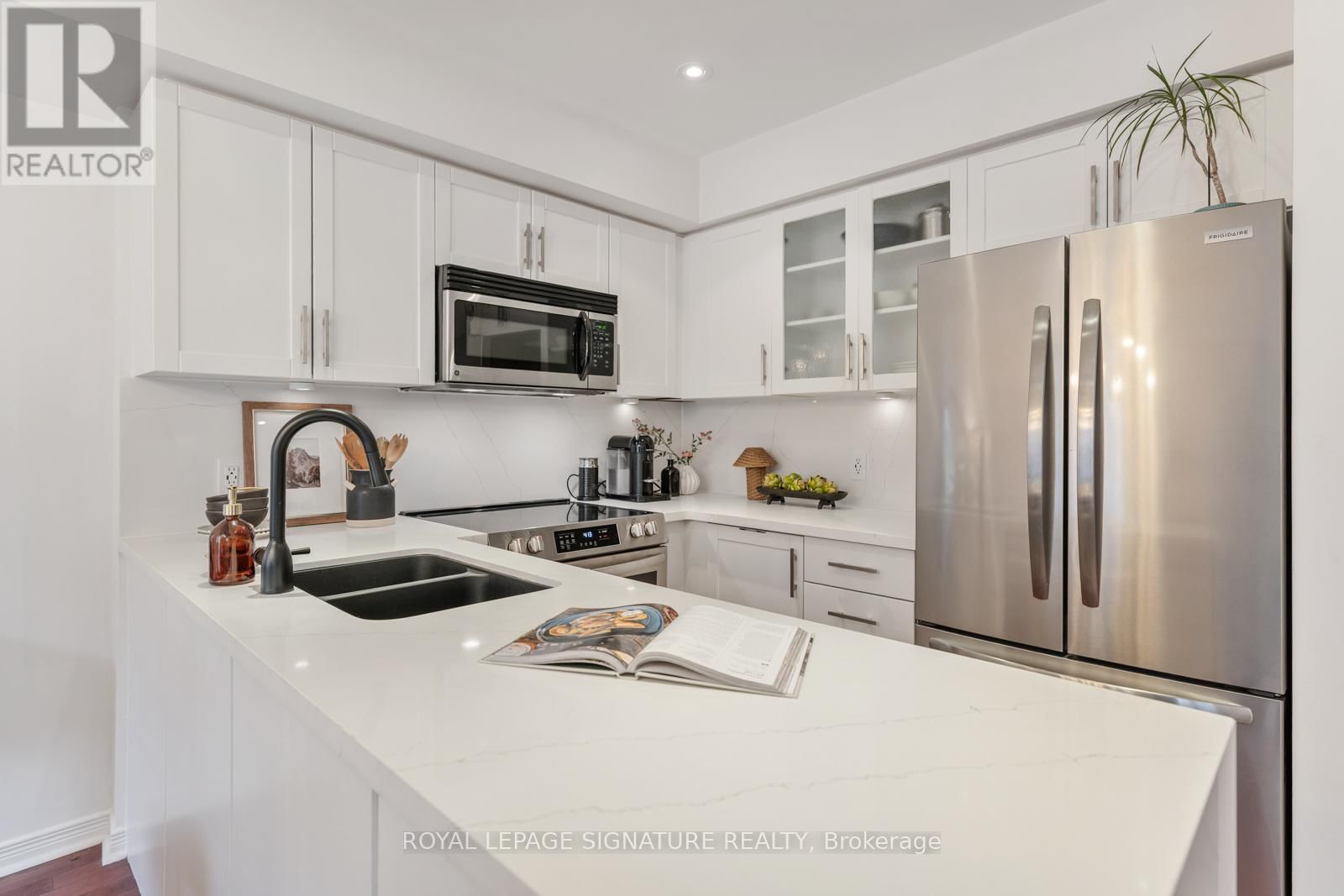 223 - 26 WESTERN BATTERY ROAD Image 21