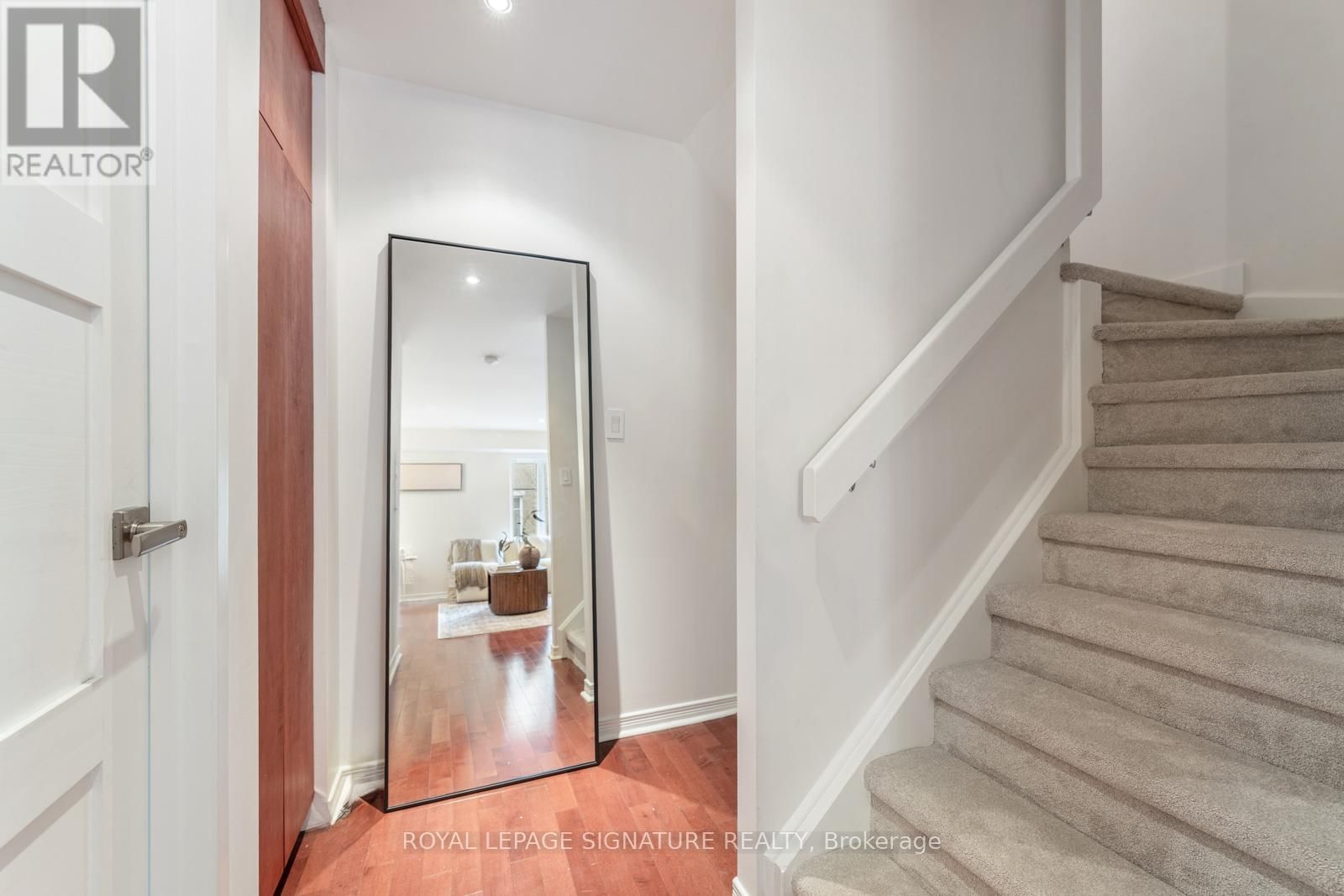 223 - 26 WESTERN BATTERY ROAD Image 23