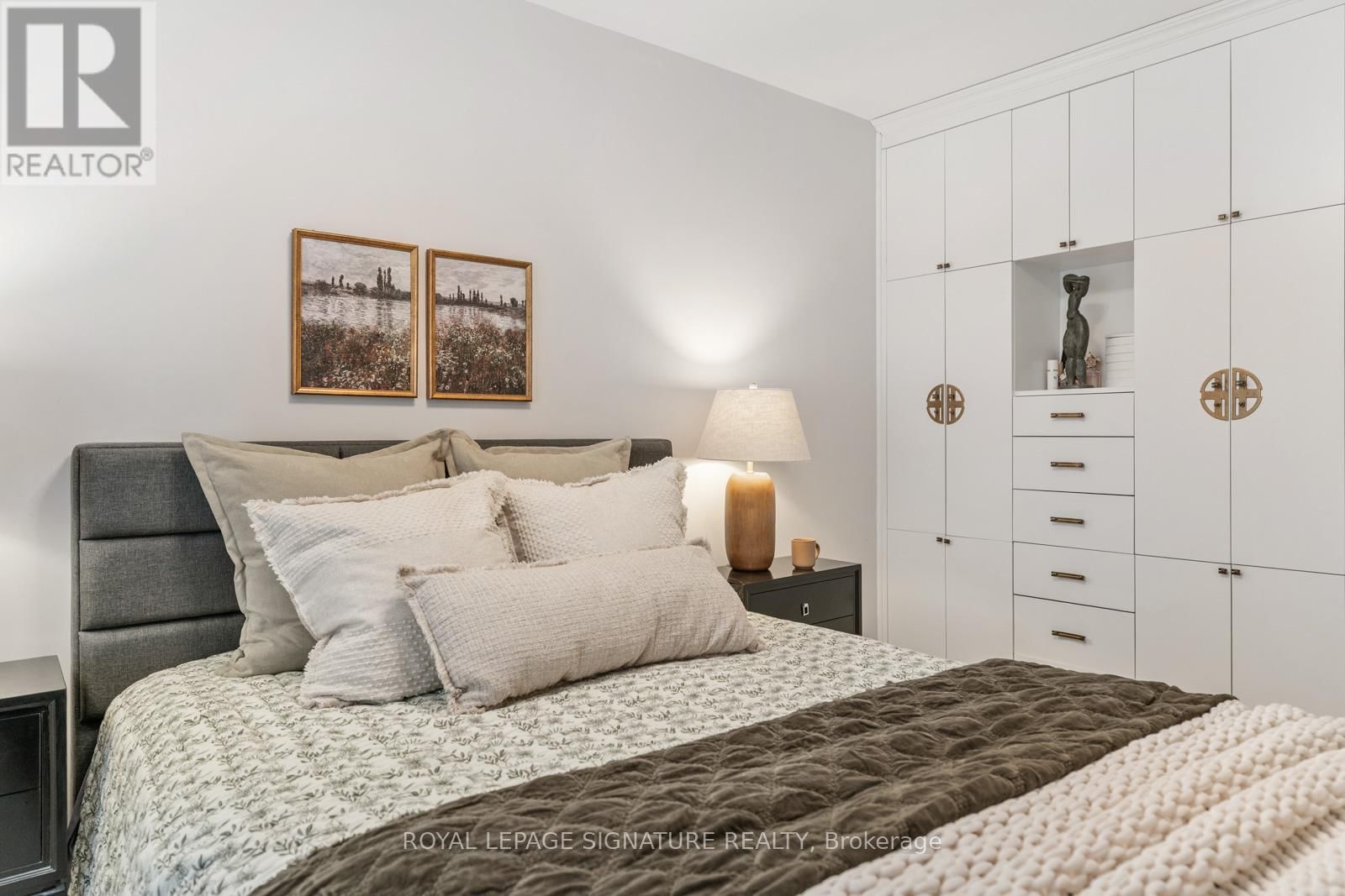 223 - 26 WESTERN BATTERY ROAD Image 24