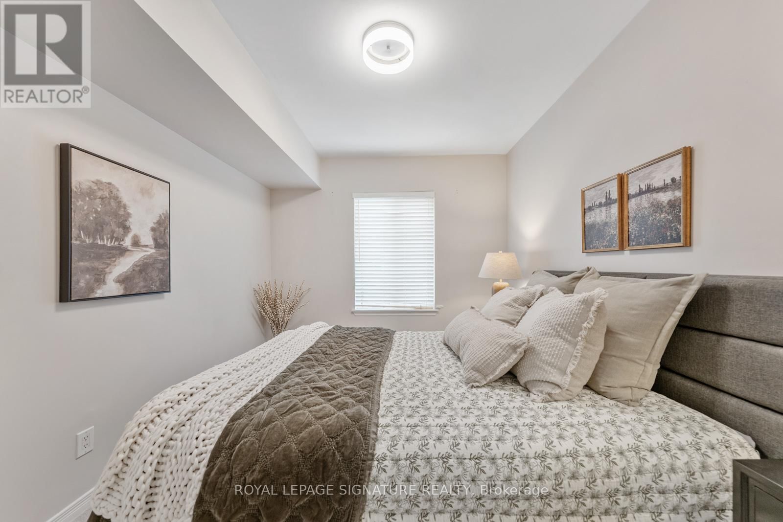 223 - 26 WESTERN BATTERY ROAD Image 25