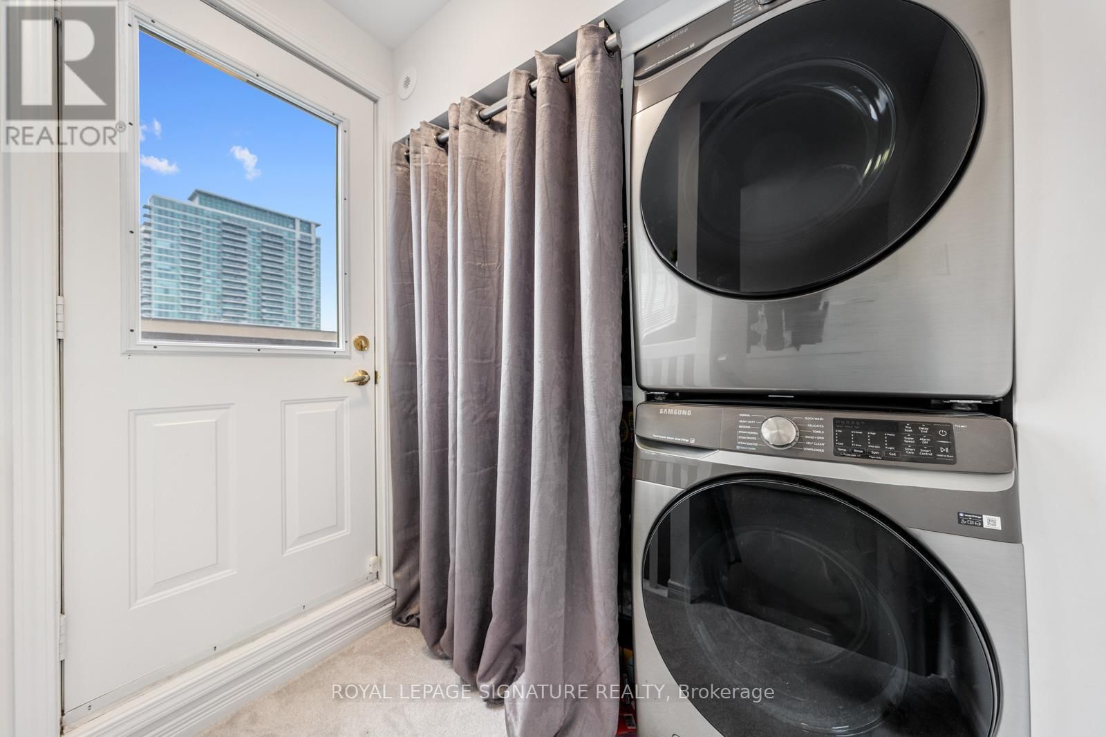 223 - 26 WESTERN BATTERY ROAD Image 34