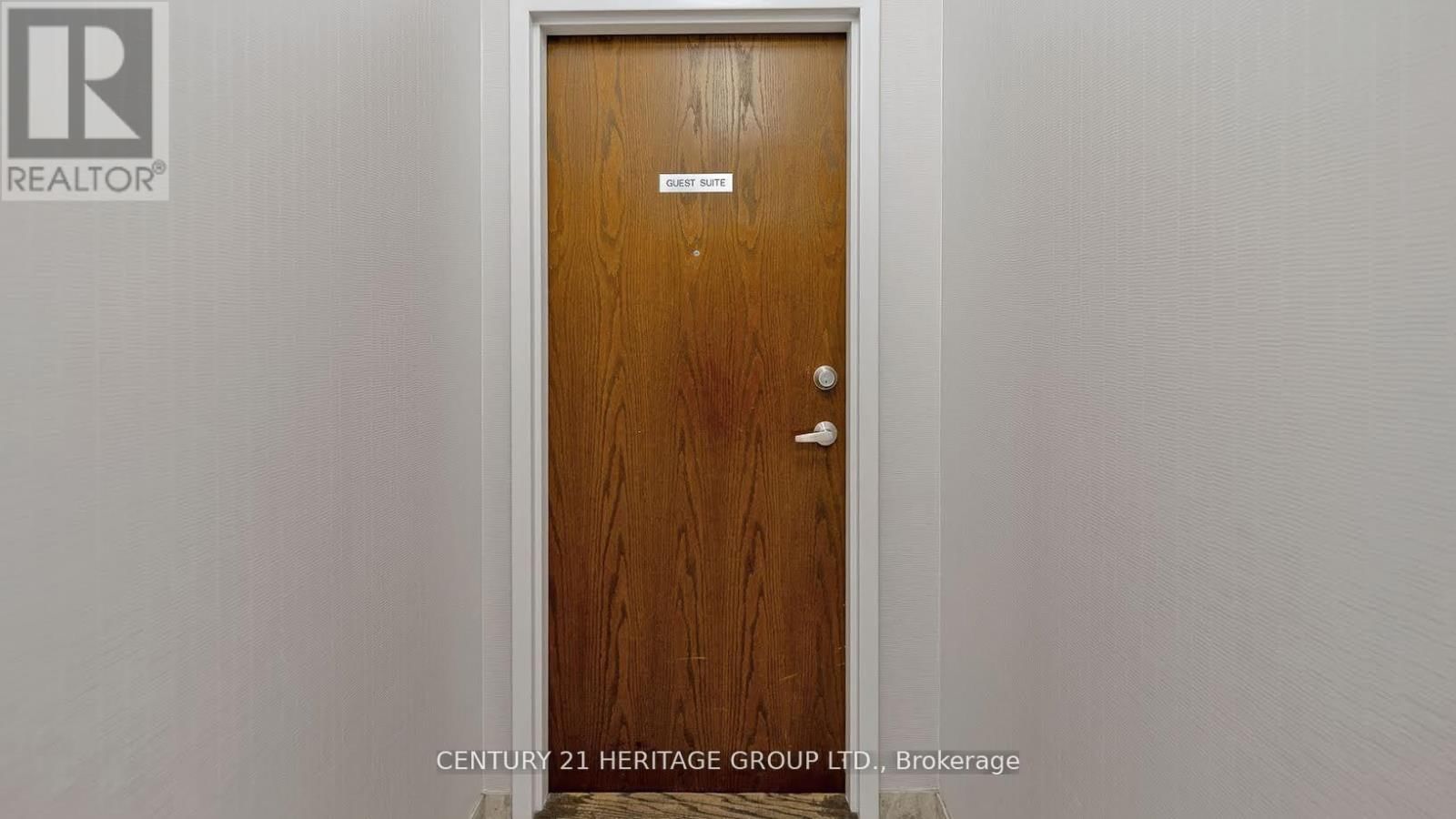 910 - 1 AVONDALE AVENUE Image 26