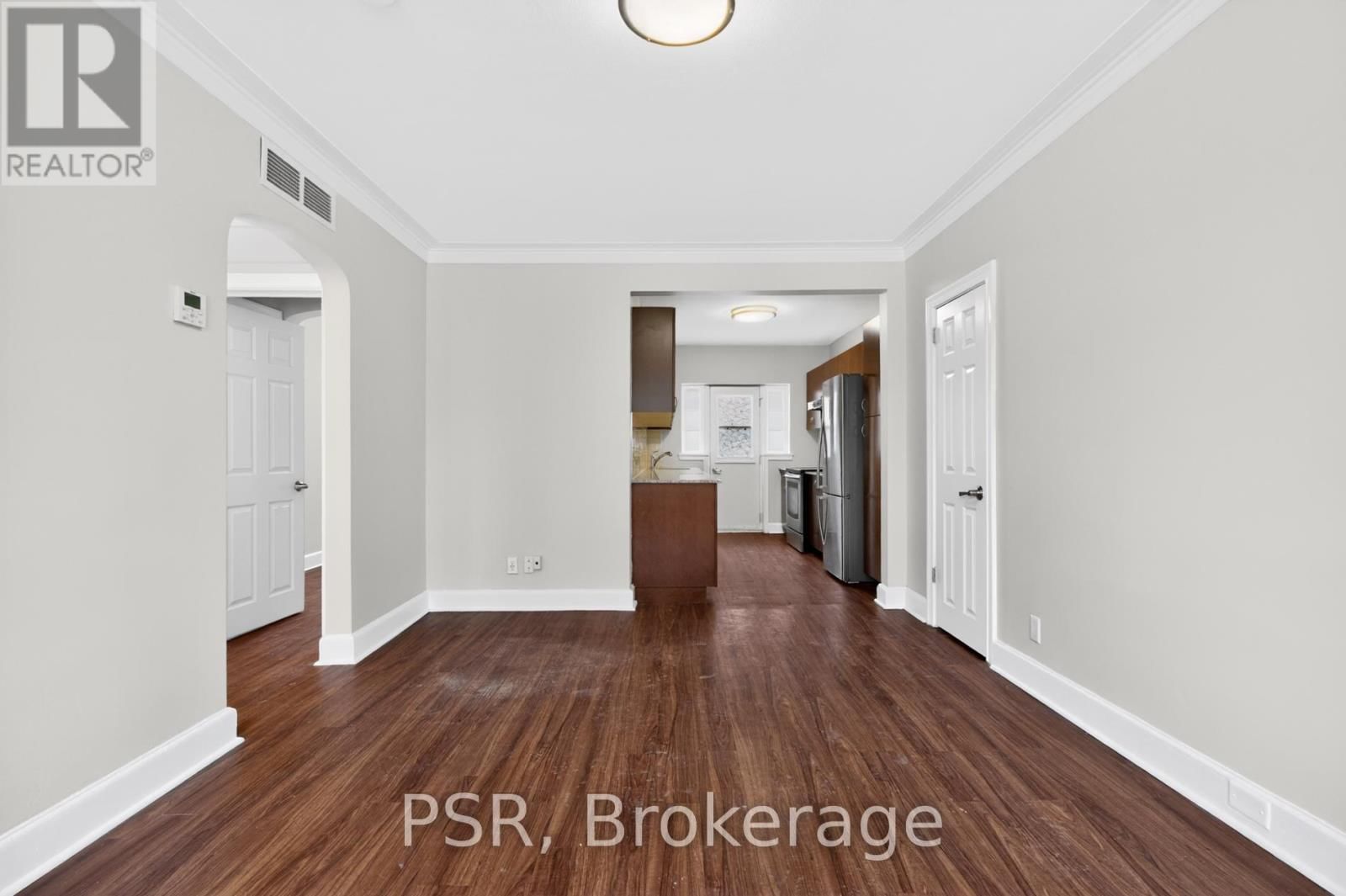 L21 - 1325 BAYVIEW AVENUE Image 10