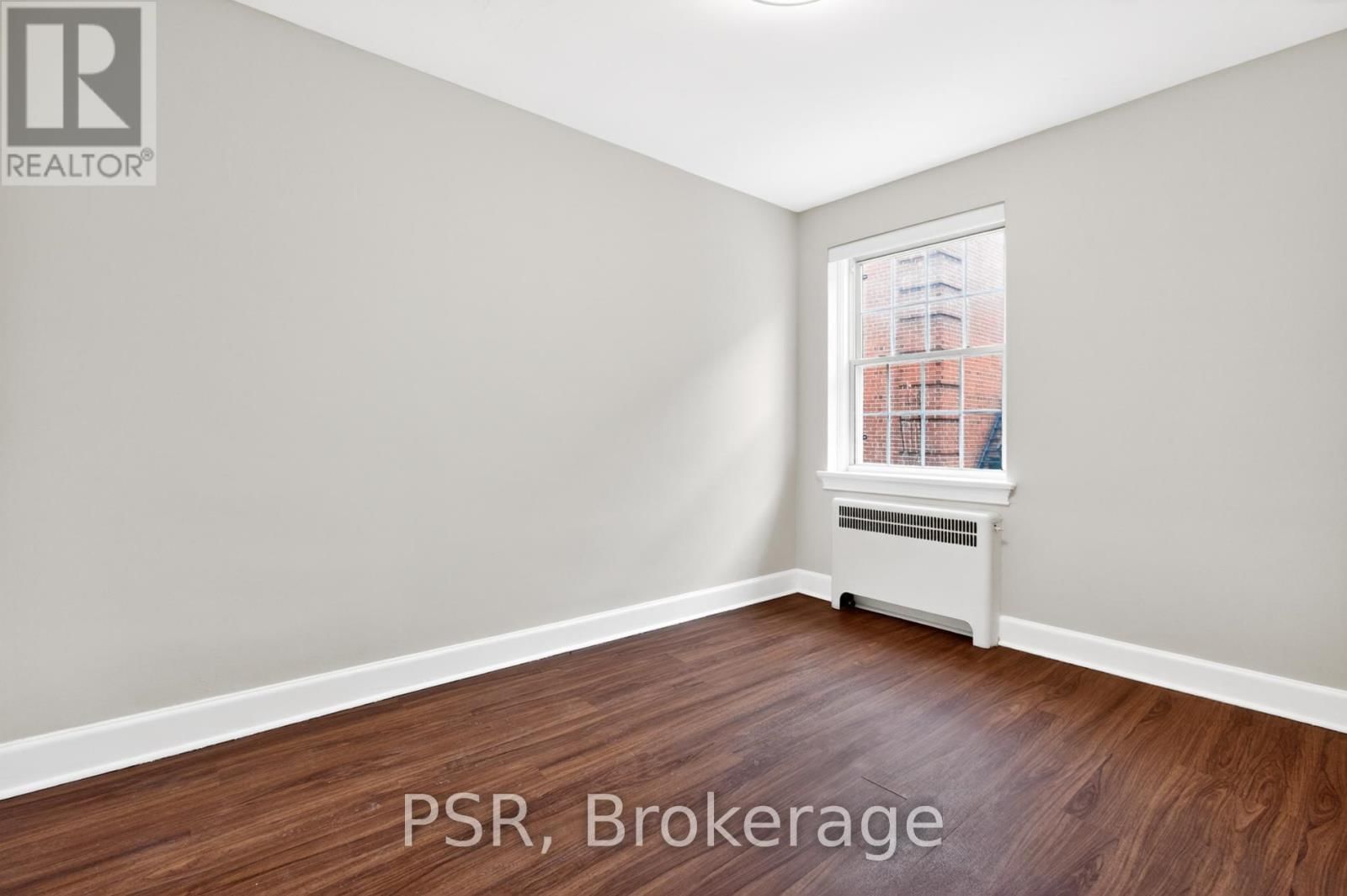 L21 - 1325 BAYVIEW AVENUE Image 17