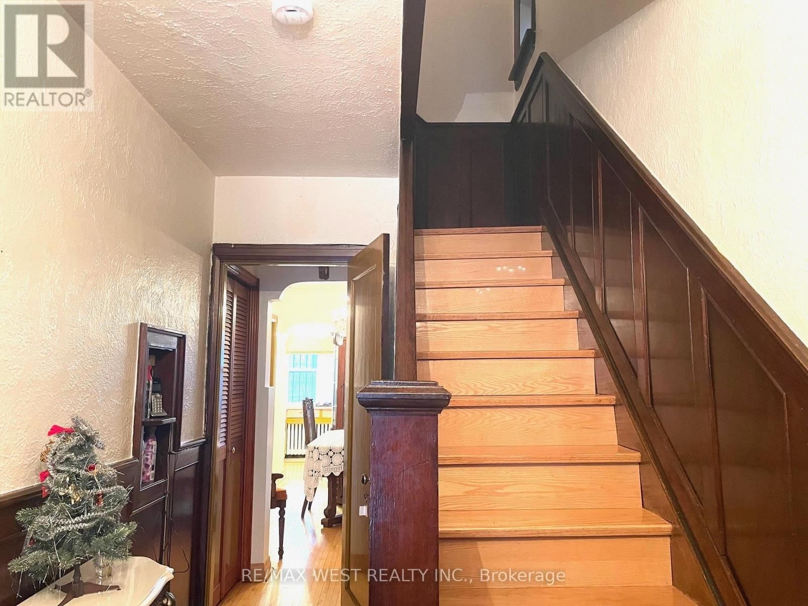 364 ROXTON ROAD Image 10