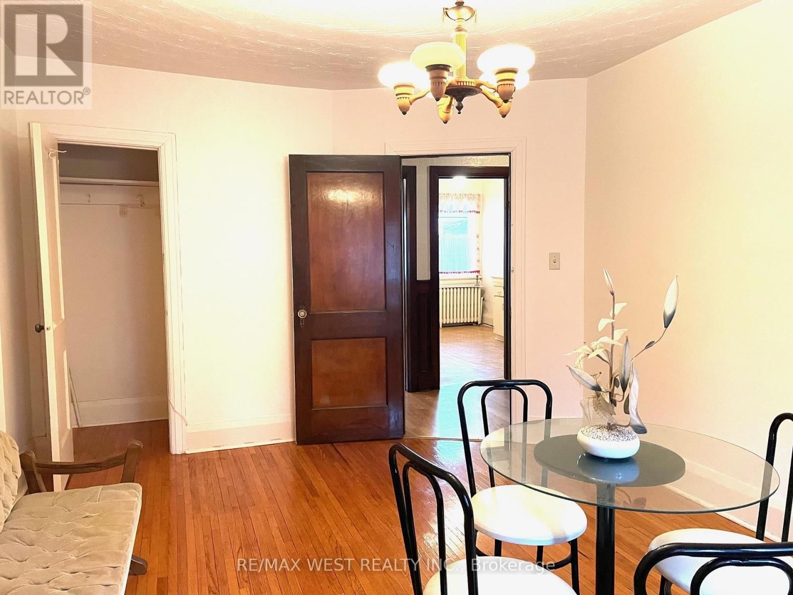 364 ROXTON ROAD Image 17