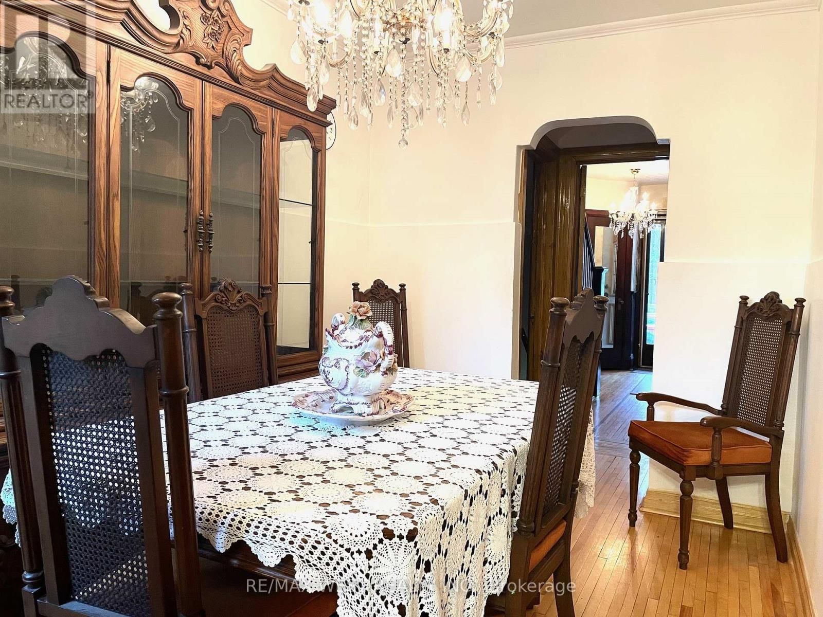 364 ROXTON ROAD Image 5