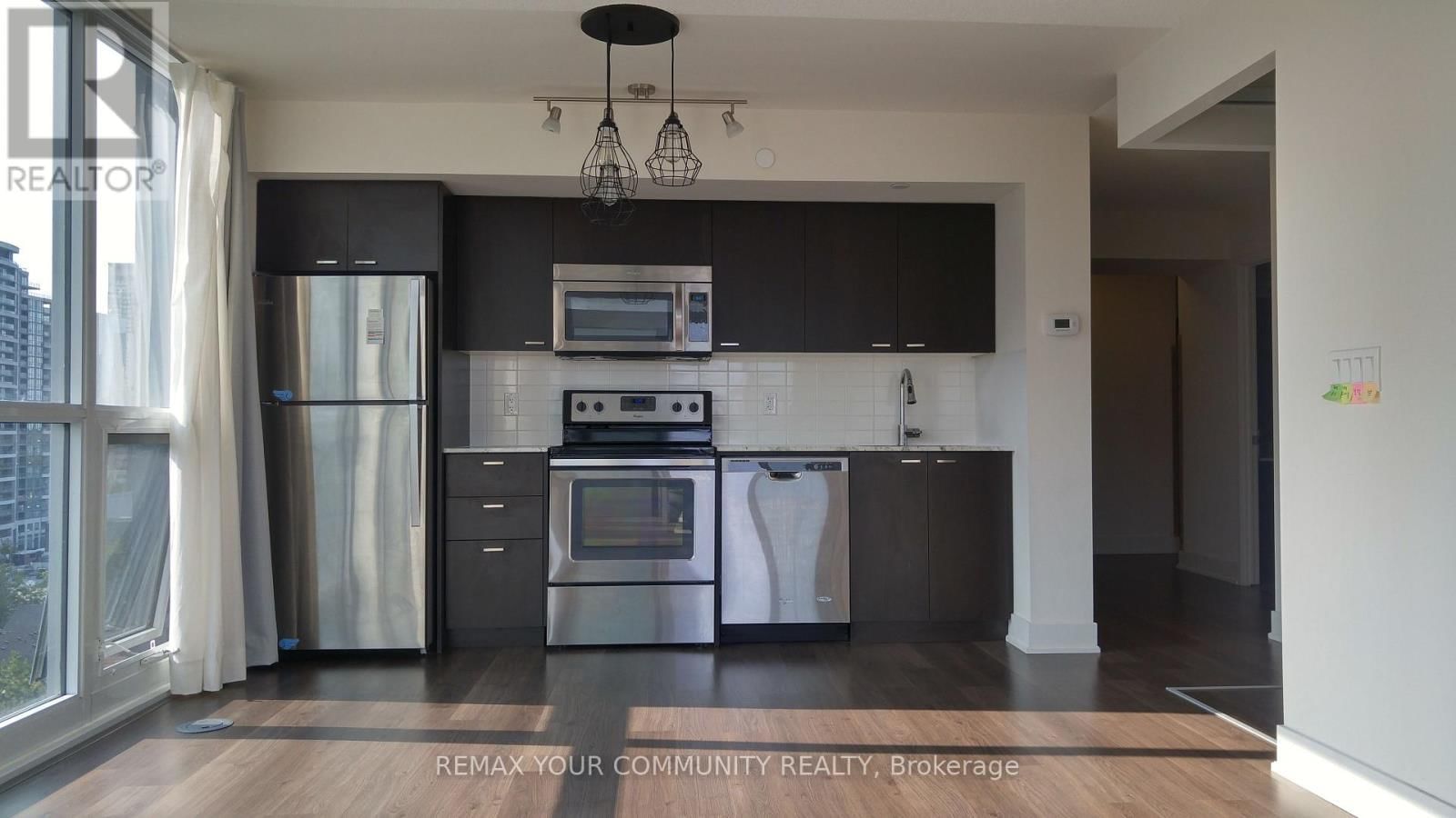 1105 - 88 SHEPPARD AVENUE Image 5